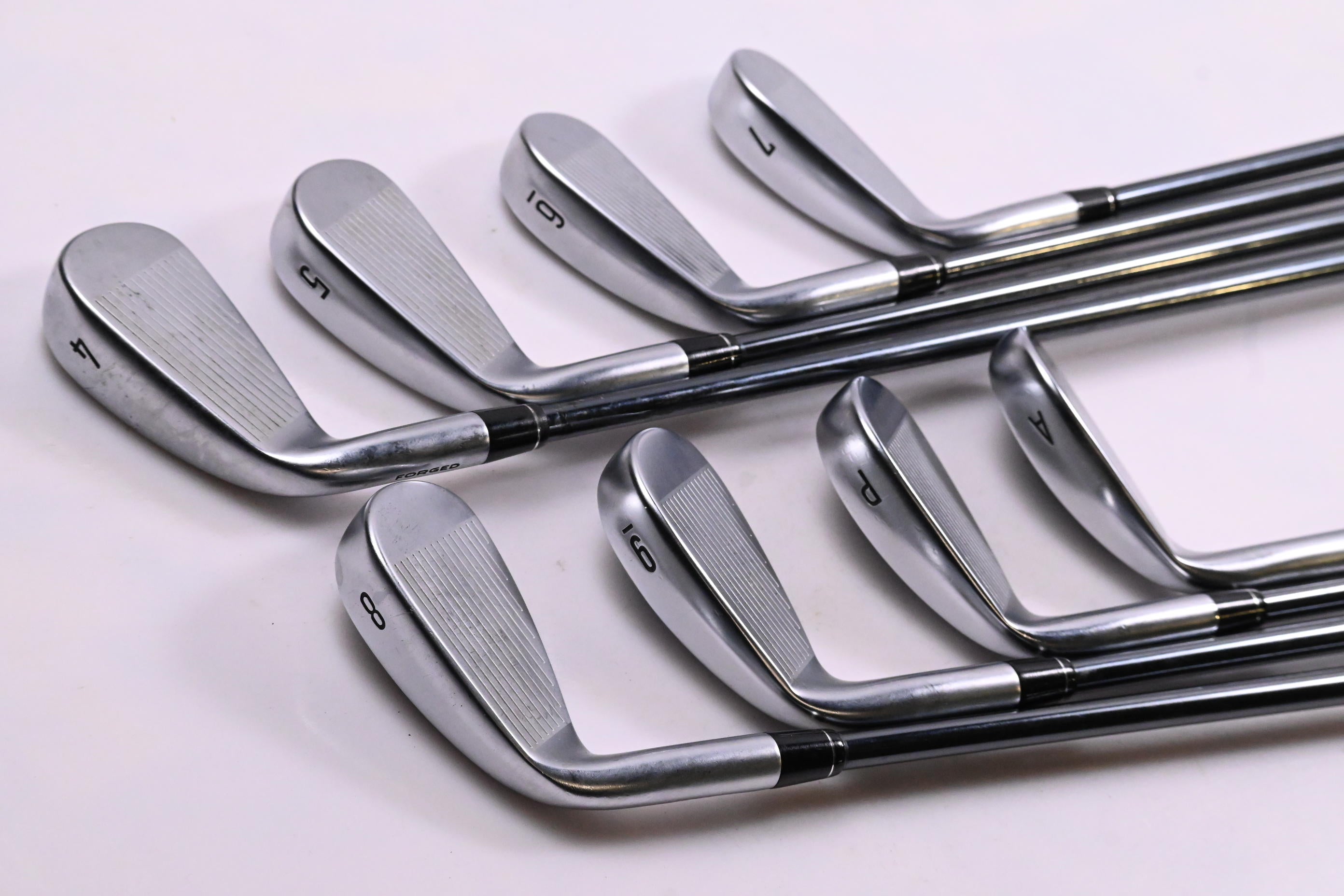 Callaway Apex 21 Irons / 4-PW+AW / Regular Flex UST Recoil Dart 65 Shafts