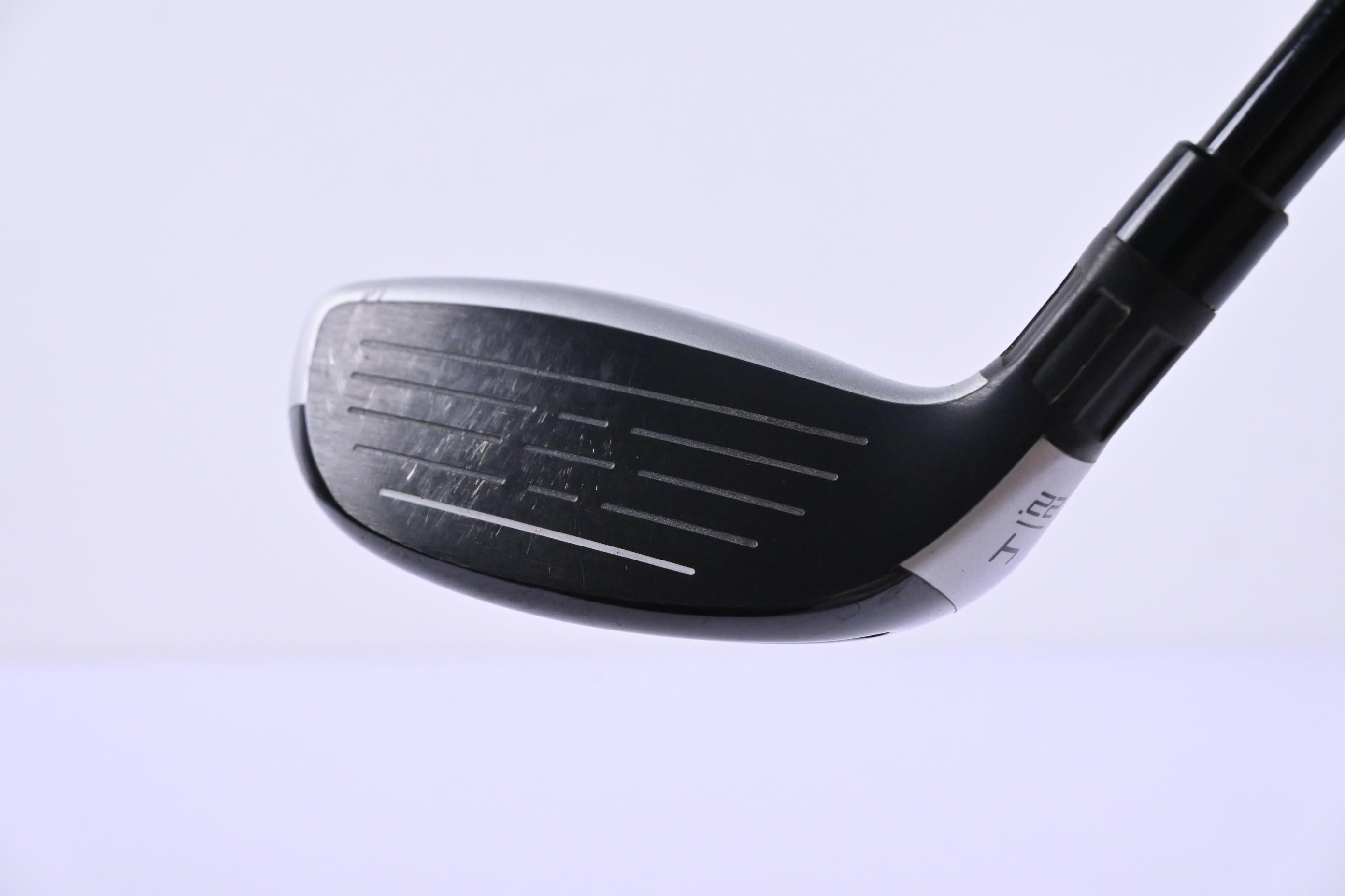 Taylormade M4 #4 Hybrid / 22 Degree / Regular Flex Fujikura Atmos Red 6 Shaft