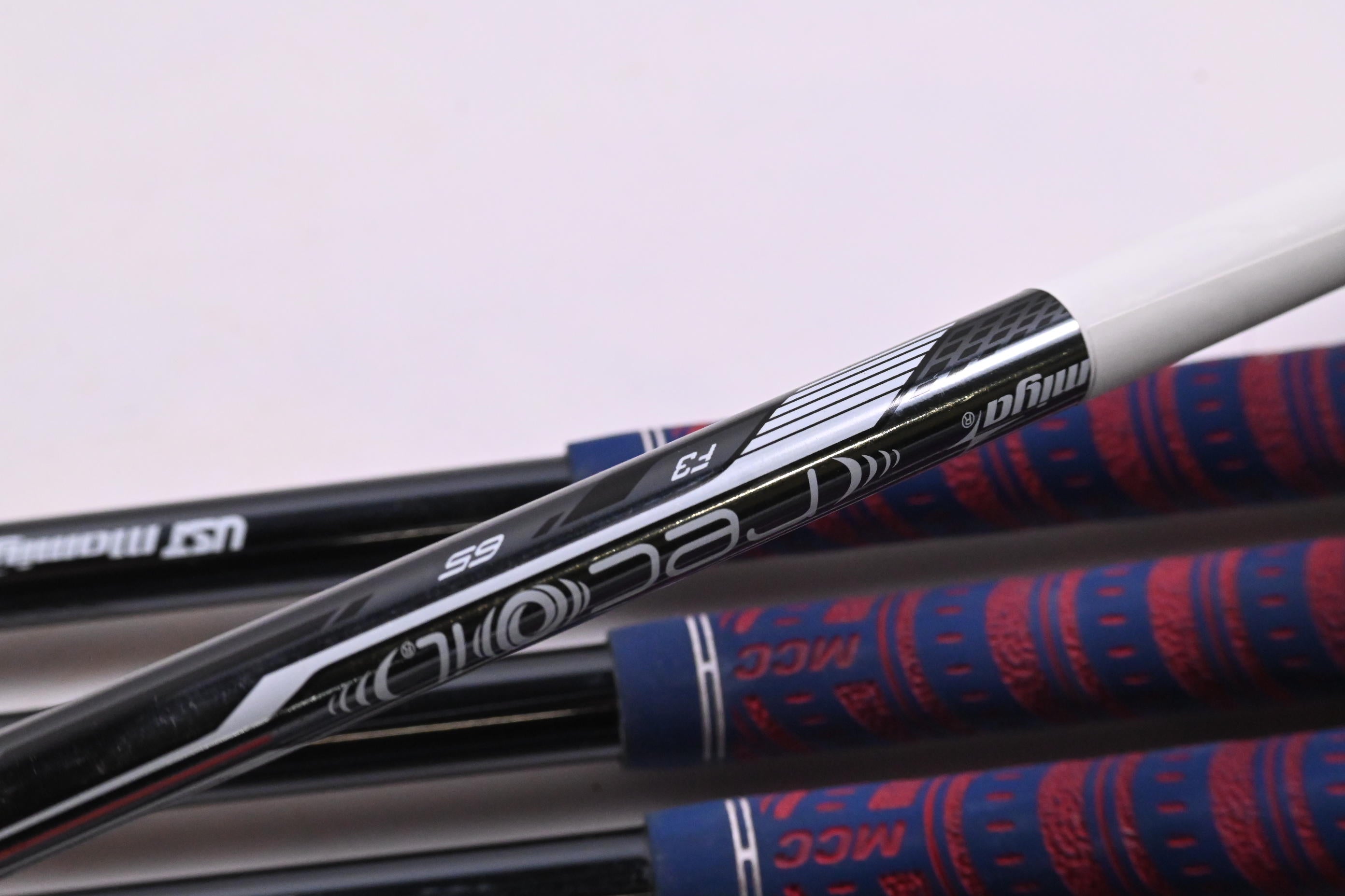 Callaway Apex 21 Irons / 4-PW+AW / Regular Flex UST Recoil Dart 65 Shafts