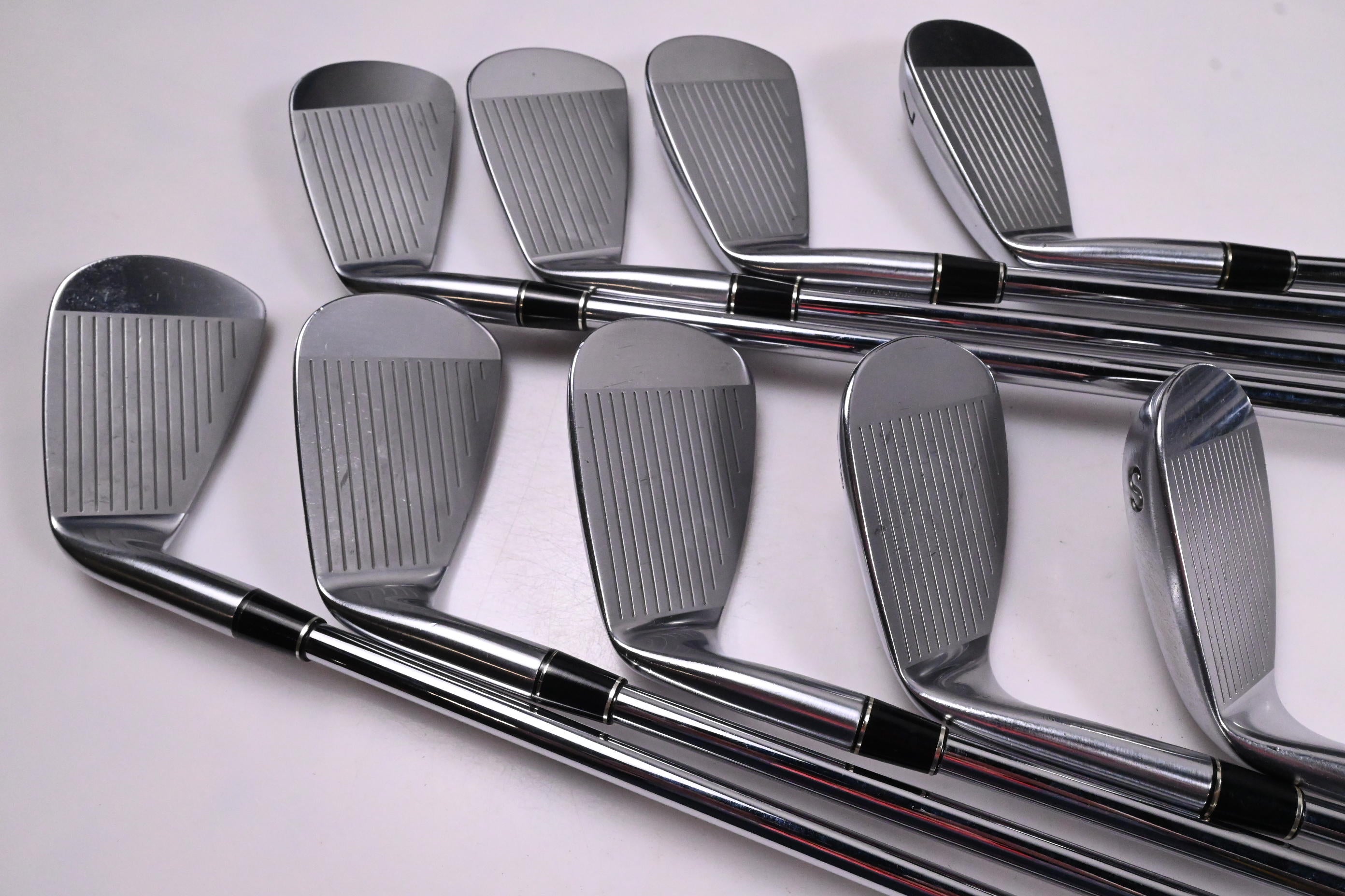 Tourstage VIQ Irons / 4-PW+GW+SW / Regular Flex N.S.Pro 950GH Shafts