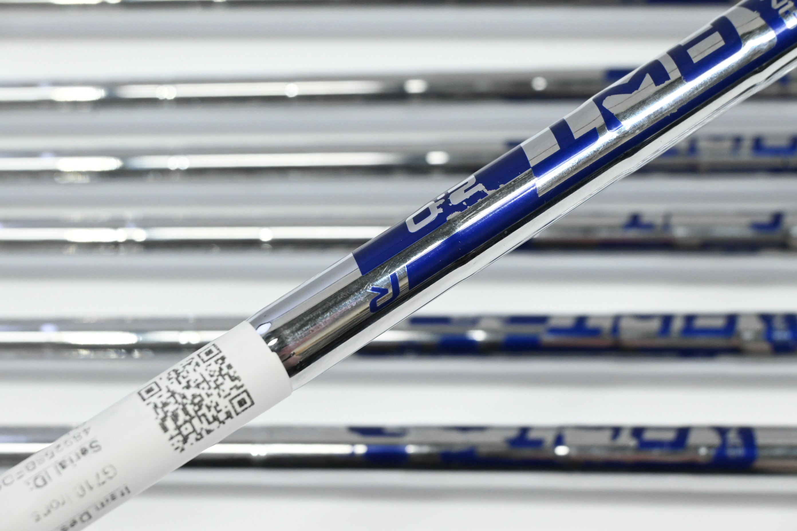 Left Hand Ping G710 Irons / 4-PW / White Dot / Regular Flex Ping AWT 2.0