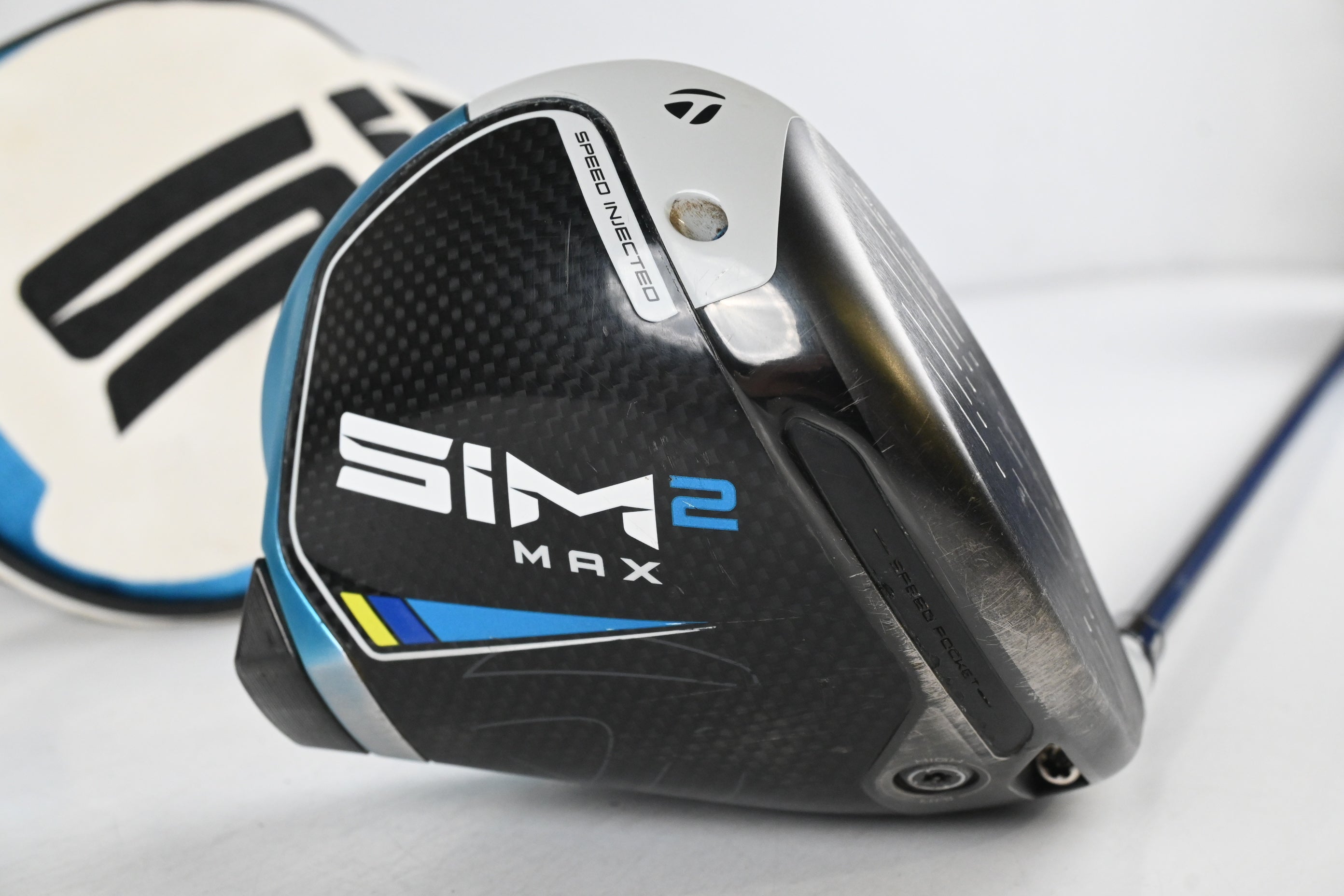 Taylormade SIM2 Max Driver / 10.5 Degree / Regular Flex Ventus Blue 5 Shaft