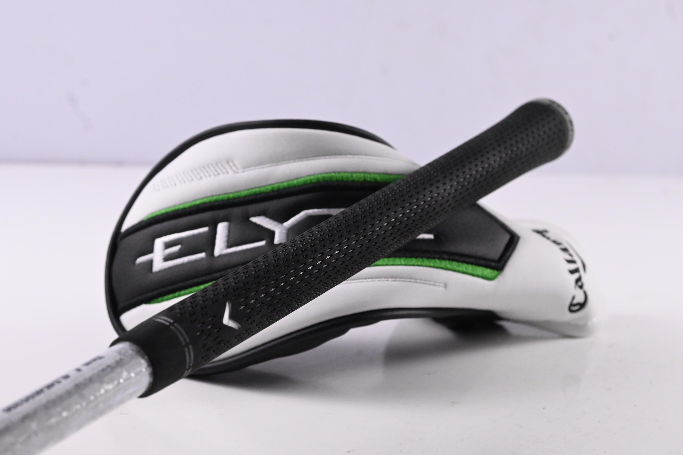 Callaway Elyte X #4 Hybrid / 21 Degree / Regular Flex Denali Charcoal 60 Shaft