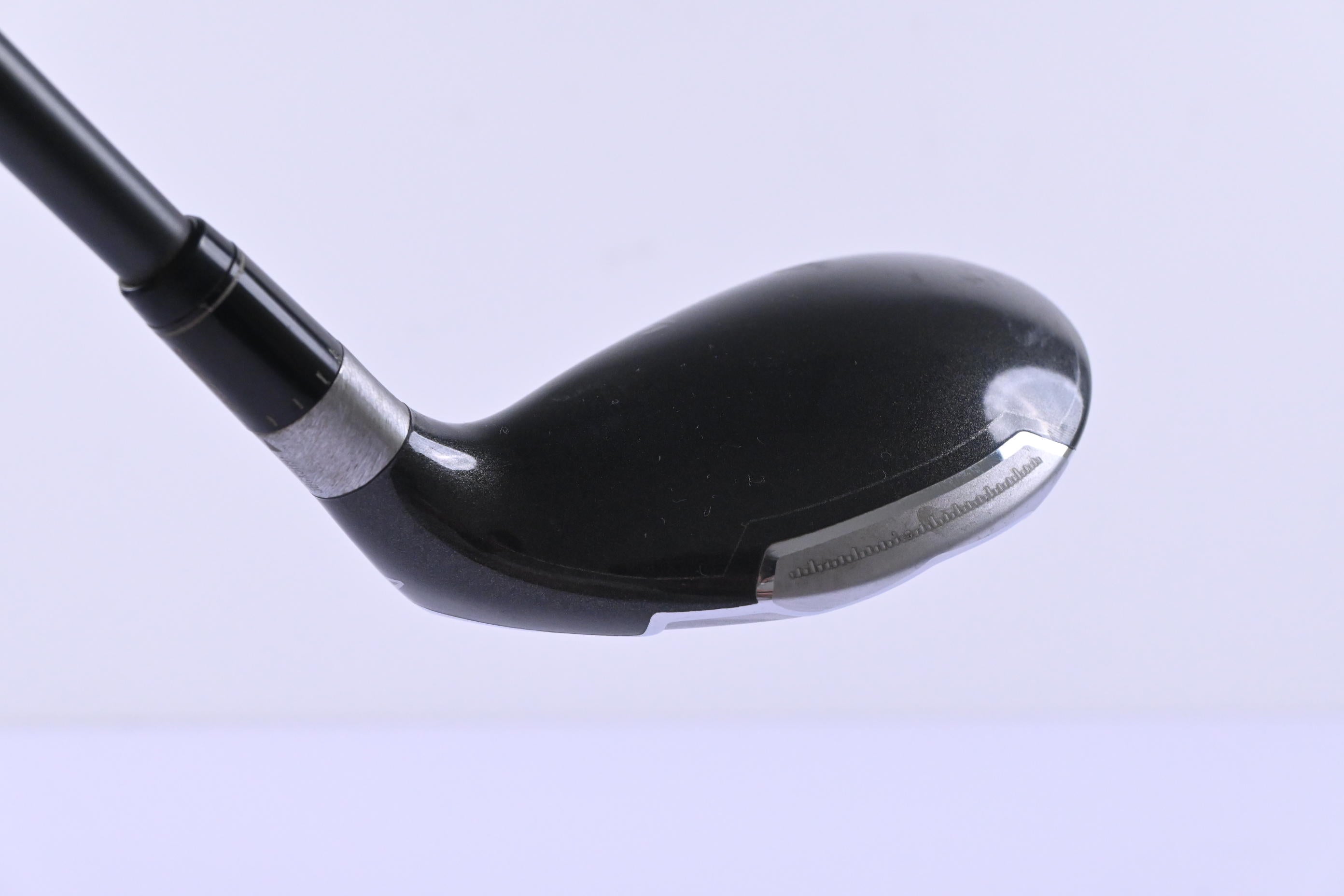 Taylormade SLDR #4 Hybrid / 21 Degree / Regular Flex Fujikura Speeder 82 H Shaft