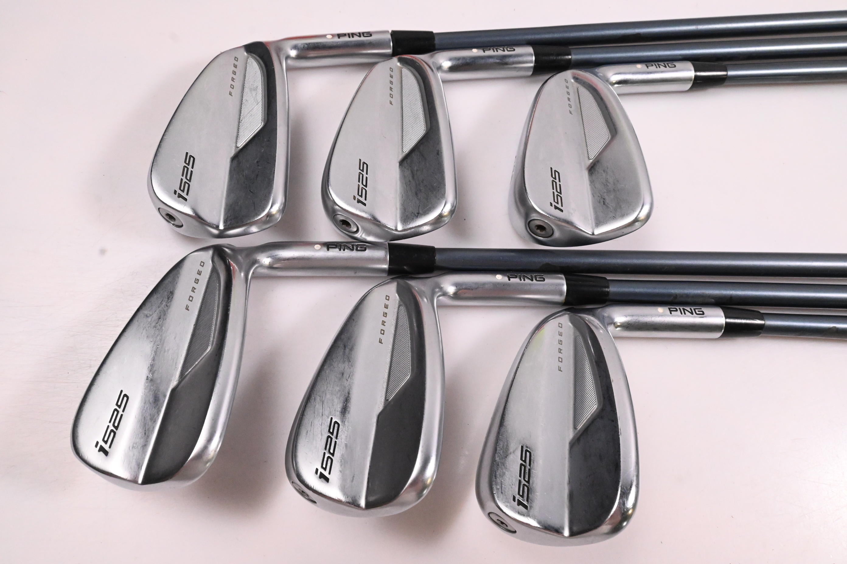 Ping i525 Irons / 6-PW+GW / White Dot / Regular Flex Ping Alta CB Slate Shafts
