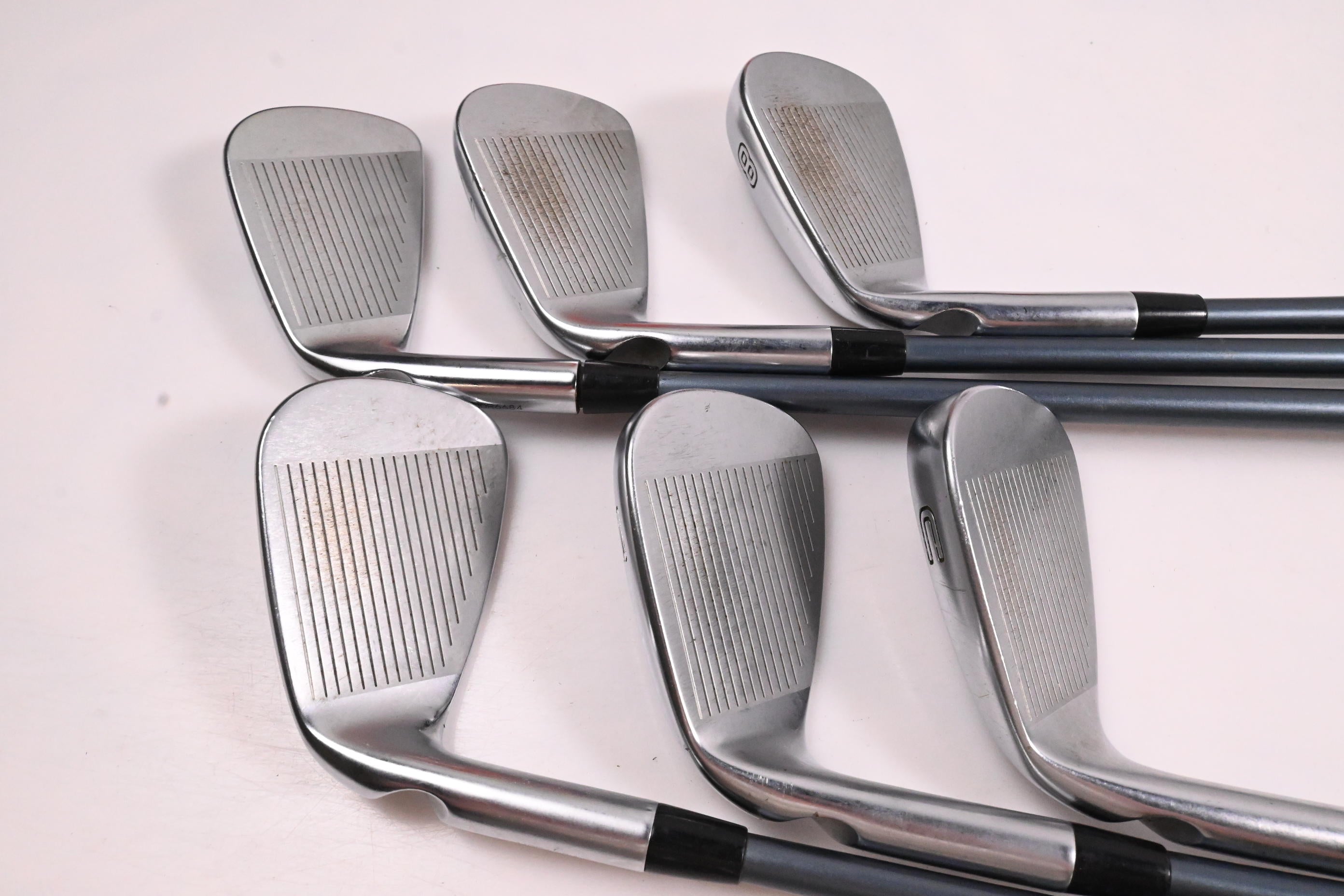 Ping i525 Irons / 6-PW+GW / White Dot / Regular Flex Ping Alta CB Slate Shafts
