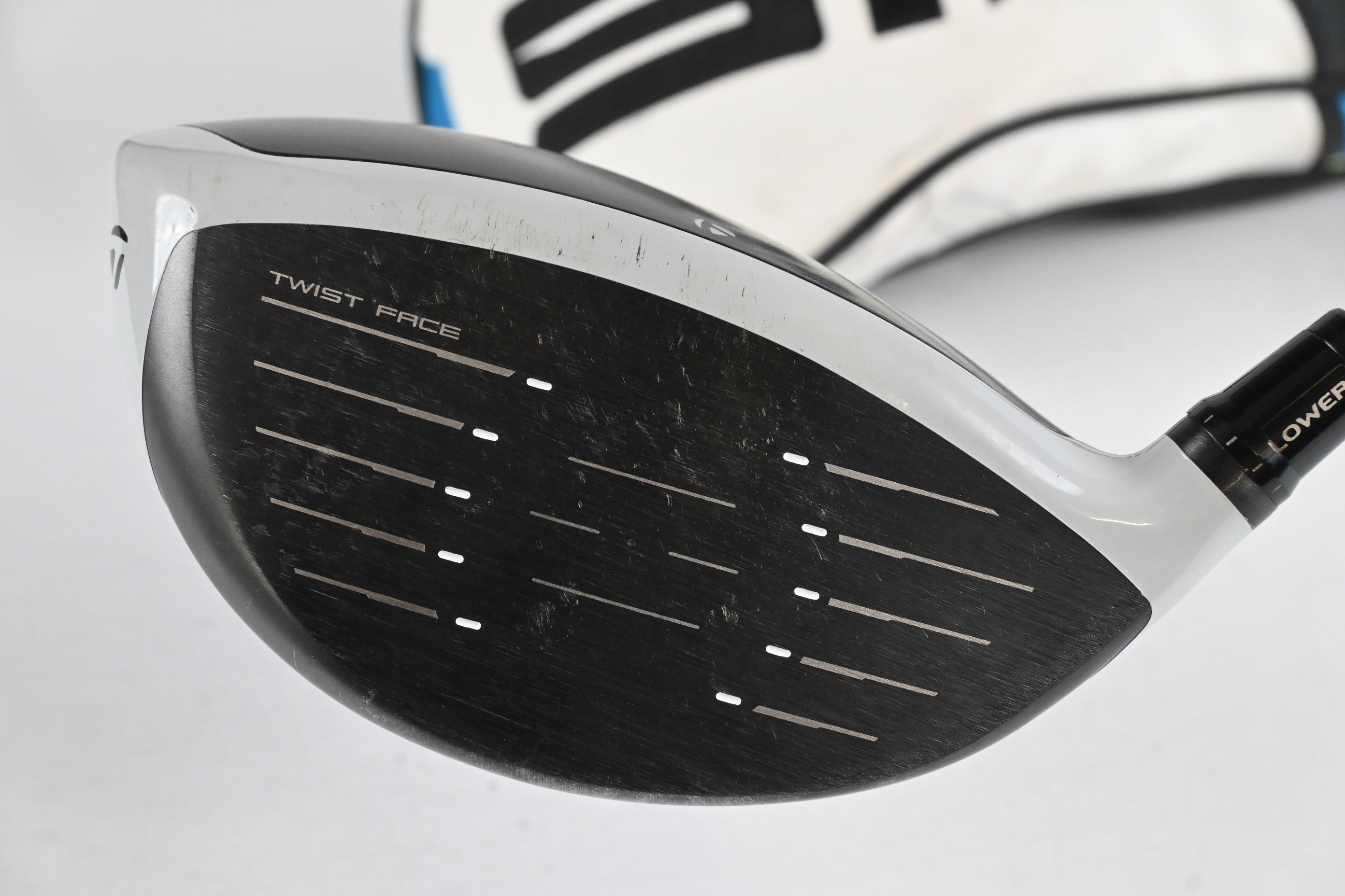 Taylormade SIM2 Max Driver / 10.5 Degree / Regular Flex Ventus Blue 5 Shaft