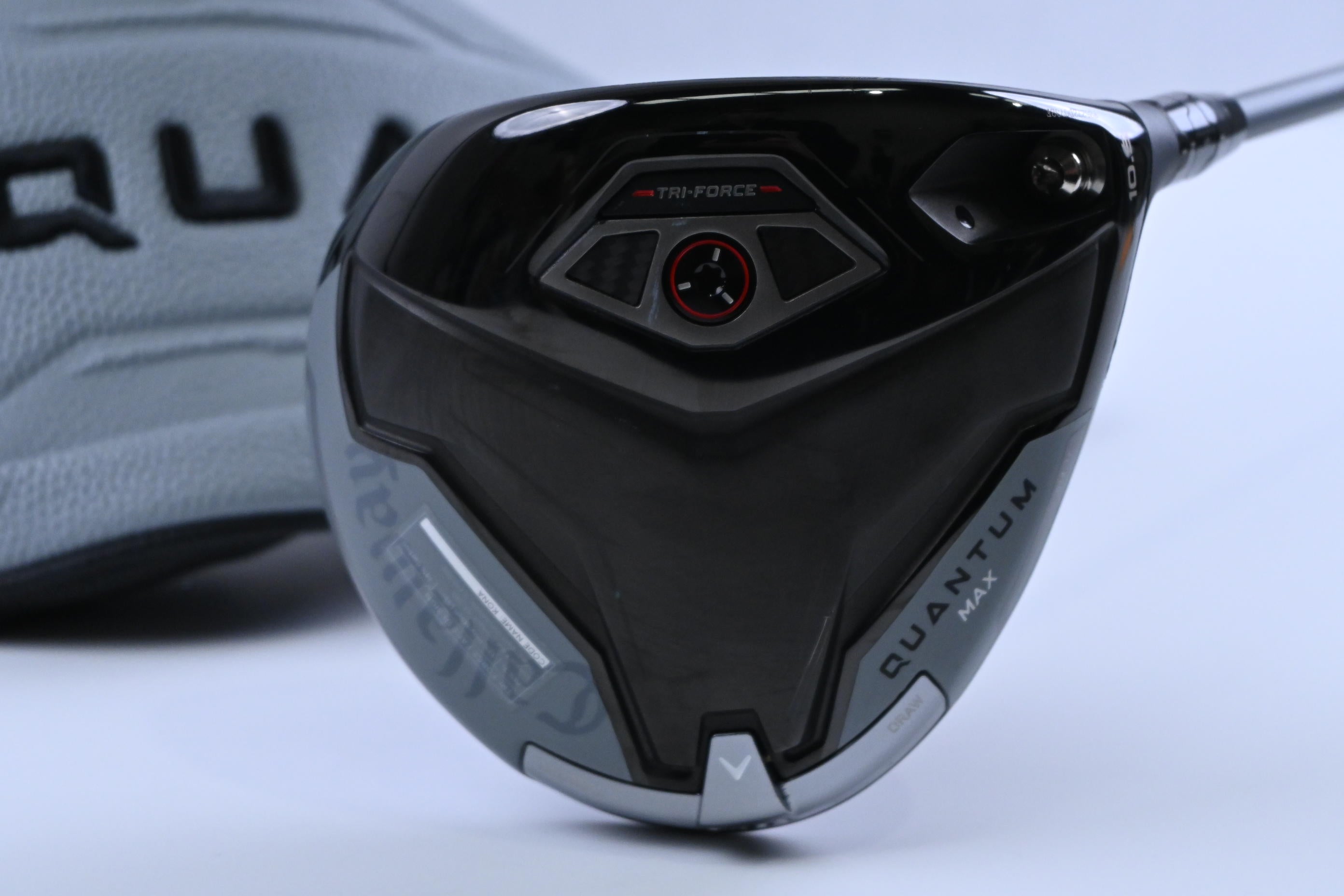 Callaway Quantum Max Driver / 10.5 Degree / Regular Flex Denali Frost Silver 50