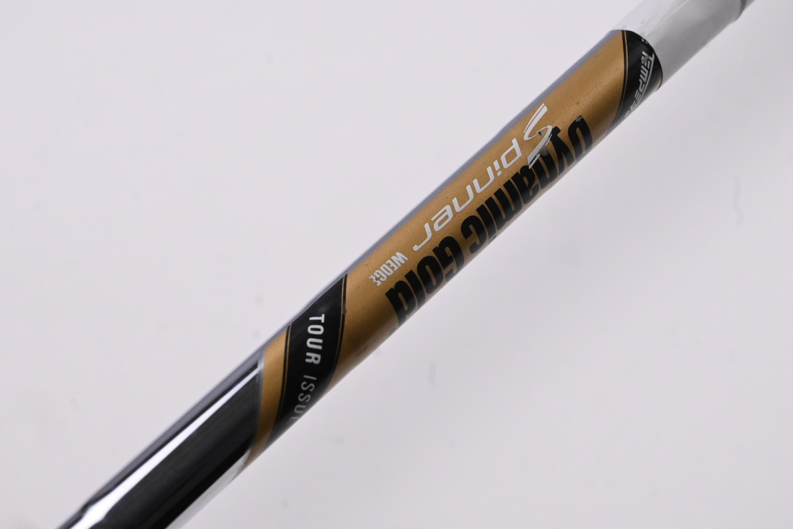 Cleveland RTX ZipCore Gap Wedge / 52 Degree / Wedge Flex Dynamic Gold Spinner