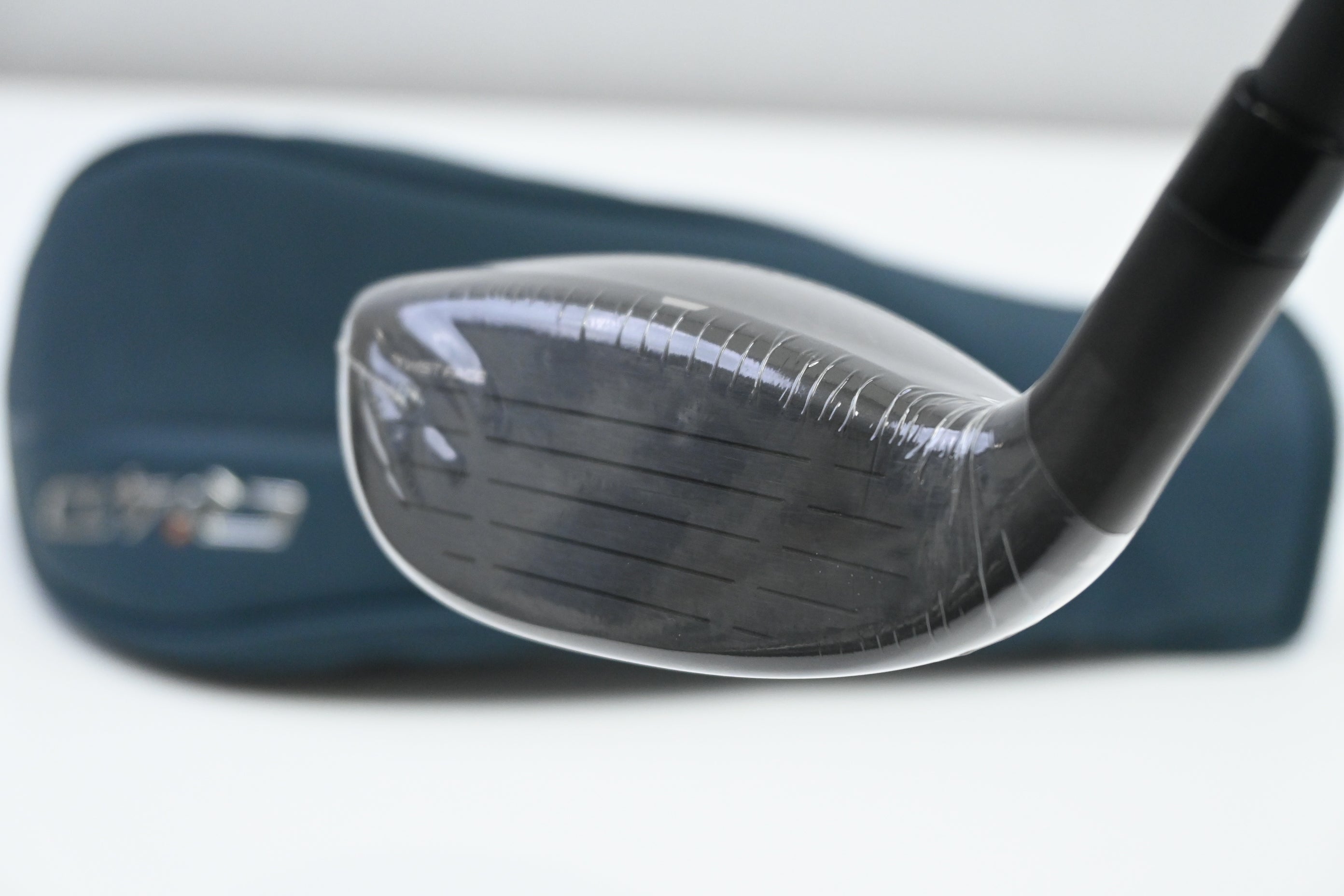 Taylormade Qi4D Max #5 Hybrid / 26 Degree / Regular Flex KBS Reax 50 Shaft
