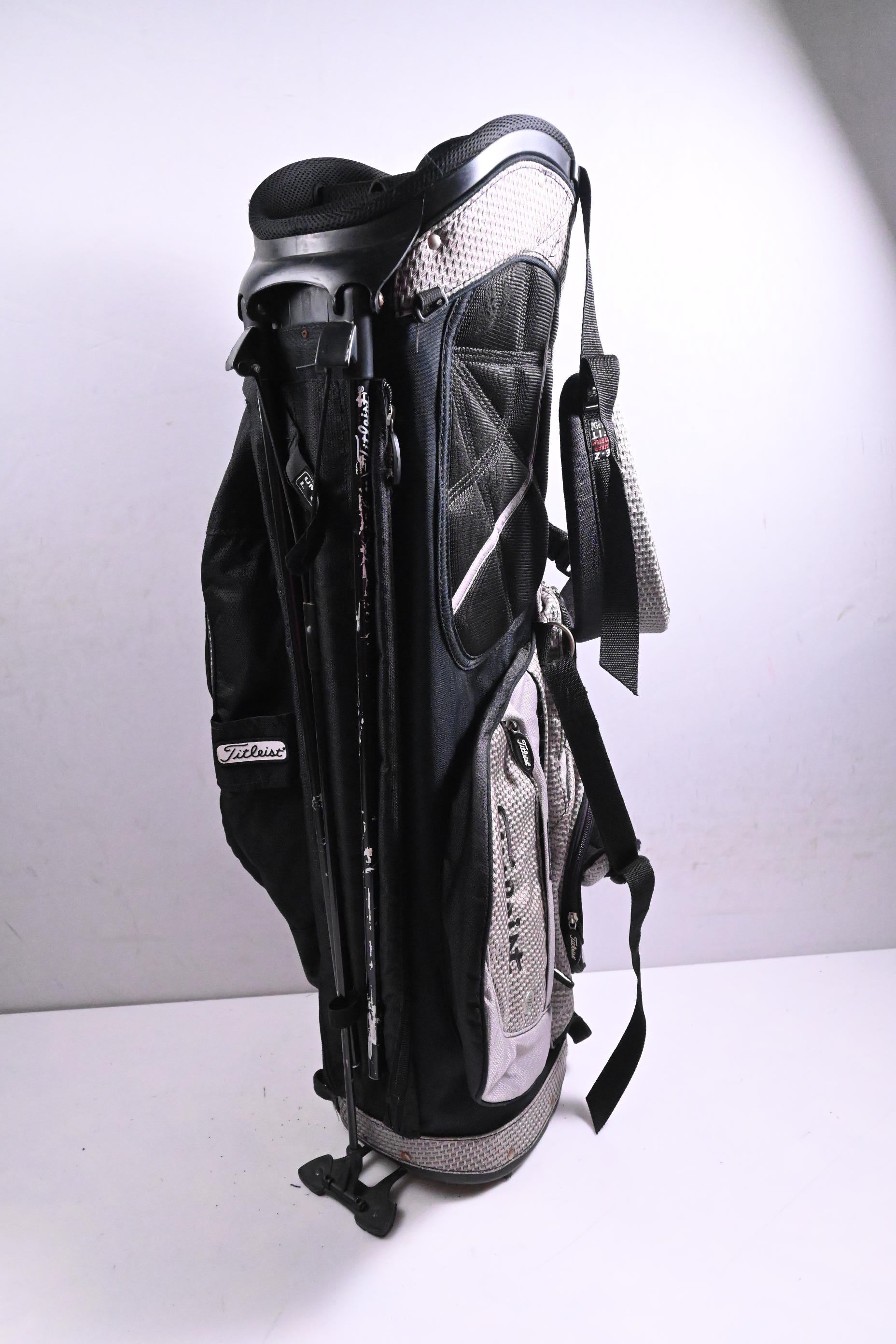 Titleist Stand Bag / 6-Way Divider / Grey, Black