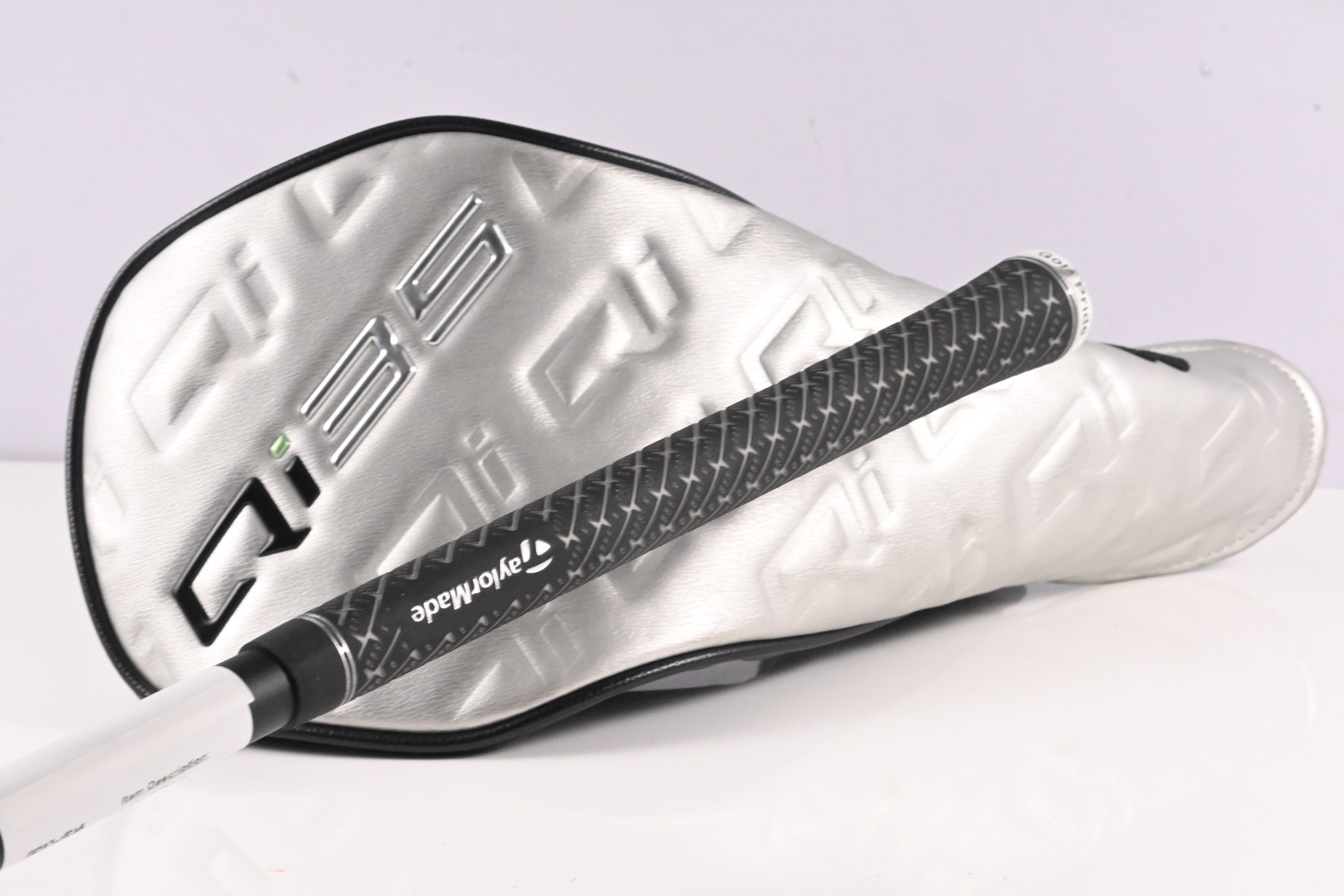 Left Hand Taylormade Qi35 Driver / 9 Degree / Regular Flex Vanquish 4 Shaft