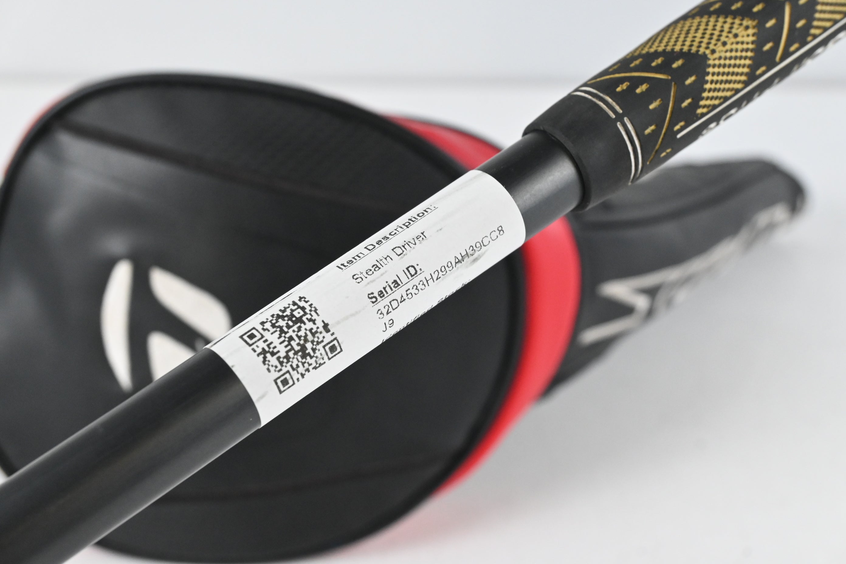 Taylormade Stealth Driver / 10.5 Degree / Stiff Flex HZRDUS Smoke Black 60 Shaft