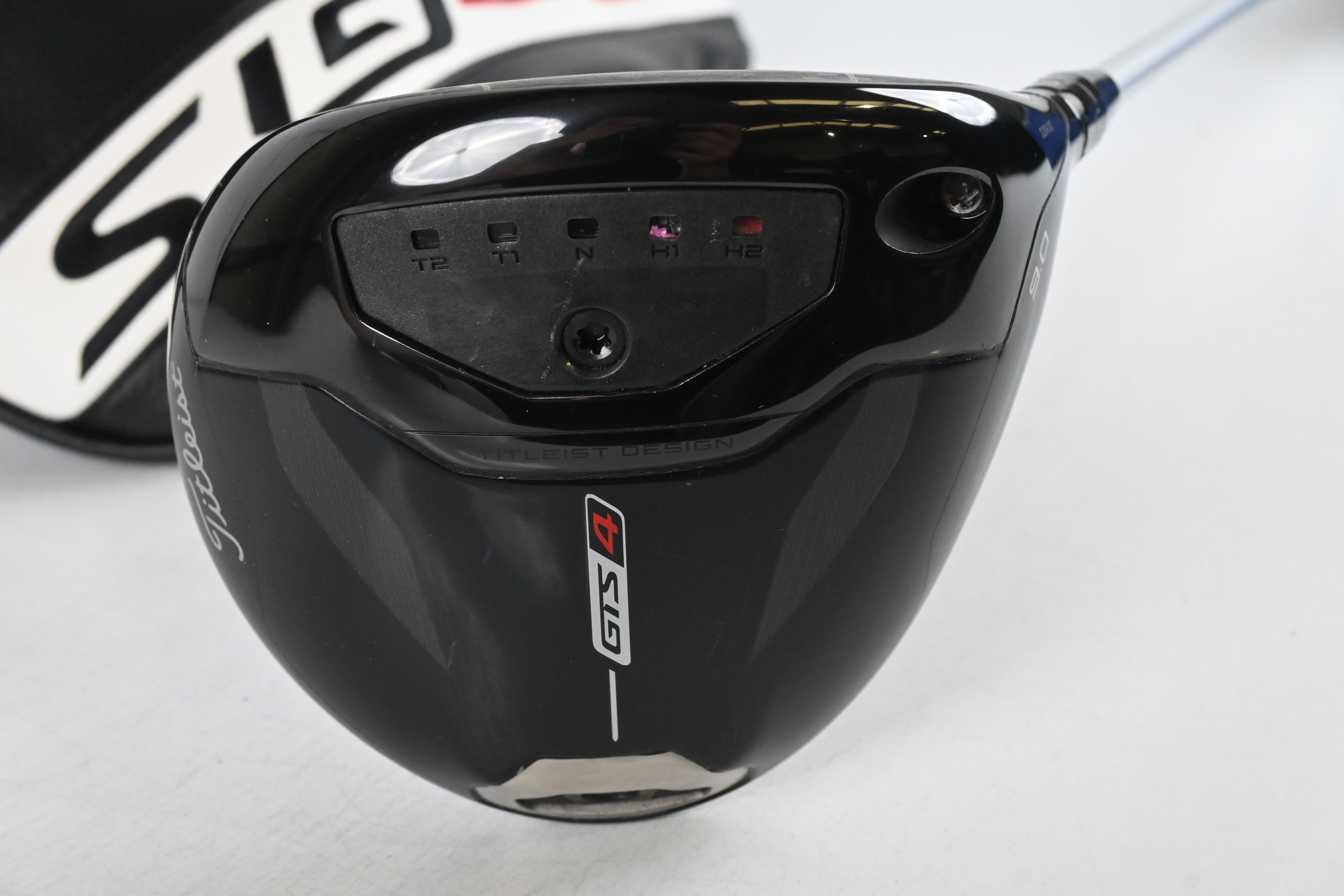 Titleist GTS4 Driver / 9 Degree / Regular Flex Grafalloy ProLaunch 65 Shaft