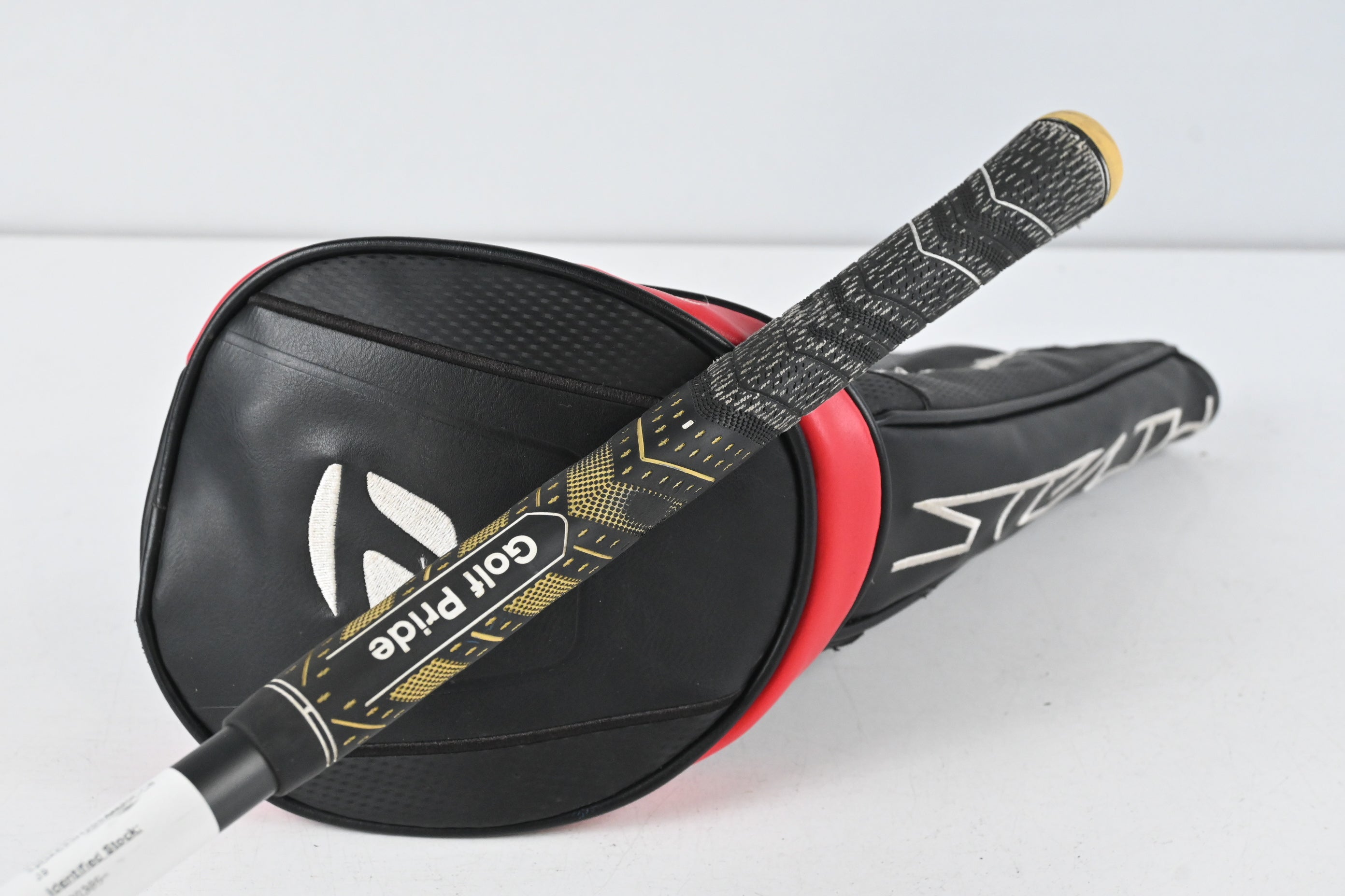Taylormade Stealth Driver / 10.5 Degree / Stiff Flex HZRDUS Smoke Black 60 Shaft