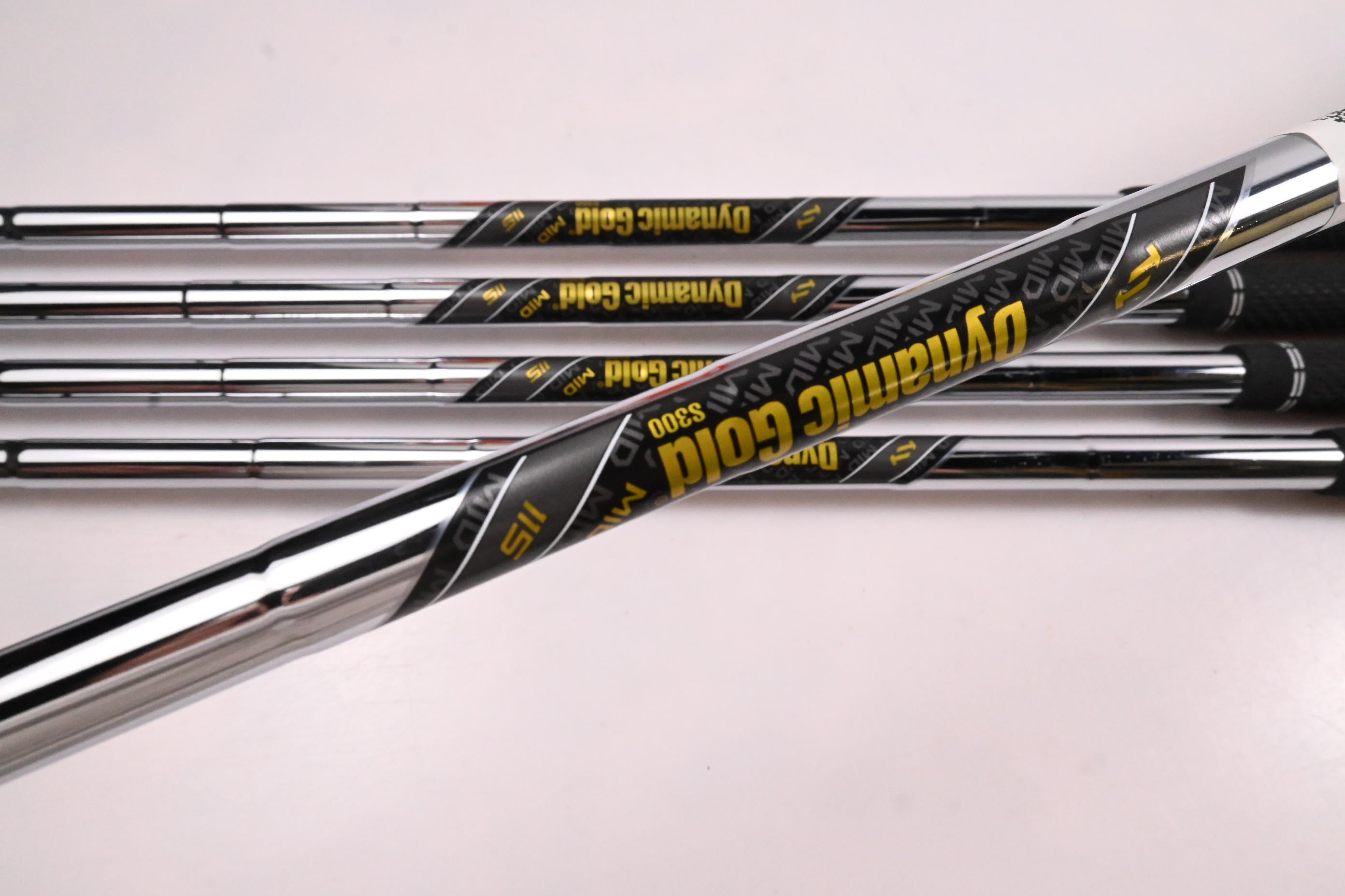 Ping I240 Irons / 6-PW / Black Dot / Stiff Flex Dynamic Gold Mid 115 S300 Shafts