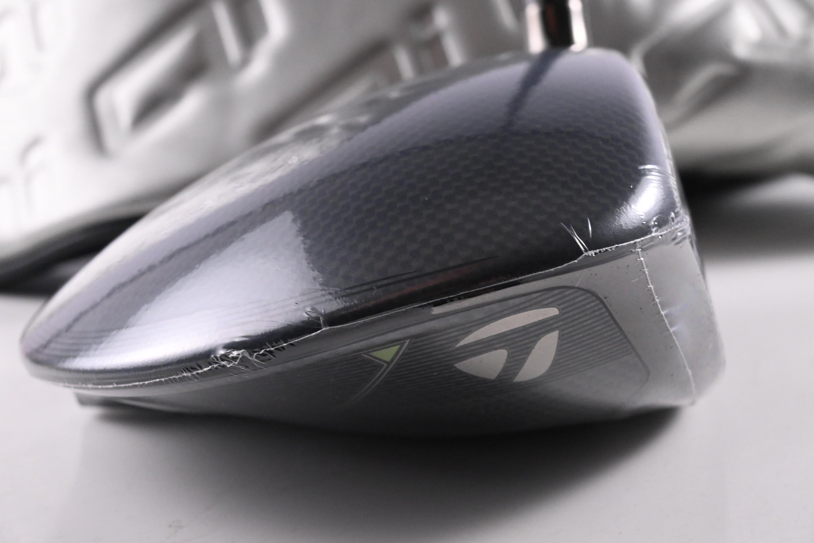 Taylormade Qi35 Driver / 10.5 Degree / Regular Flex Fujikura Ventus Blue '25 5