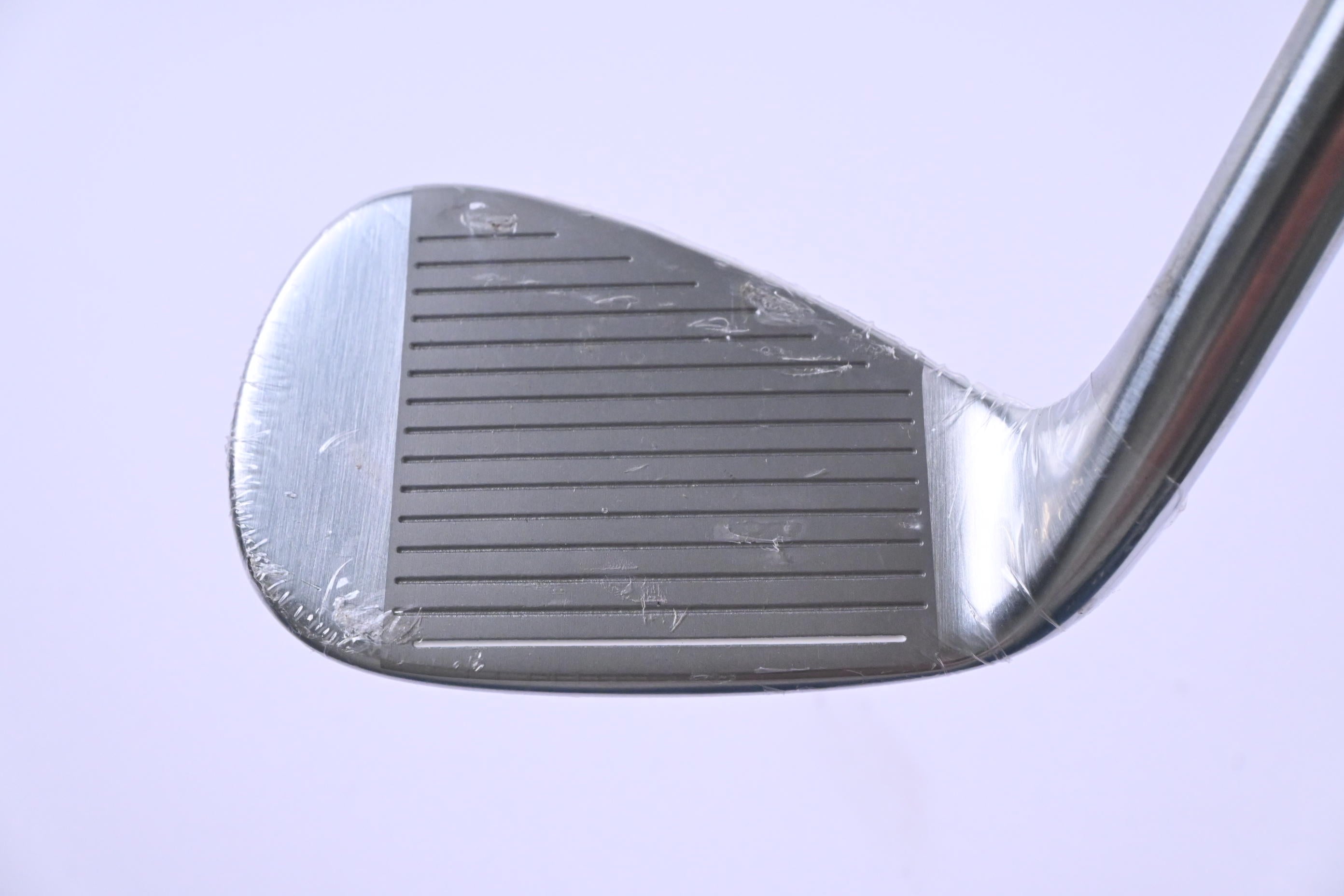 Taylormade Qi Pitching Wedge / 43 Degree / Regular Flex KBS Max MT 85 Shaft