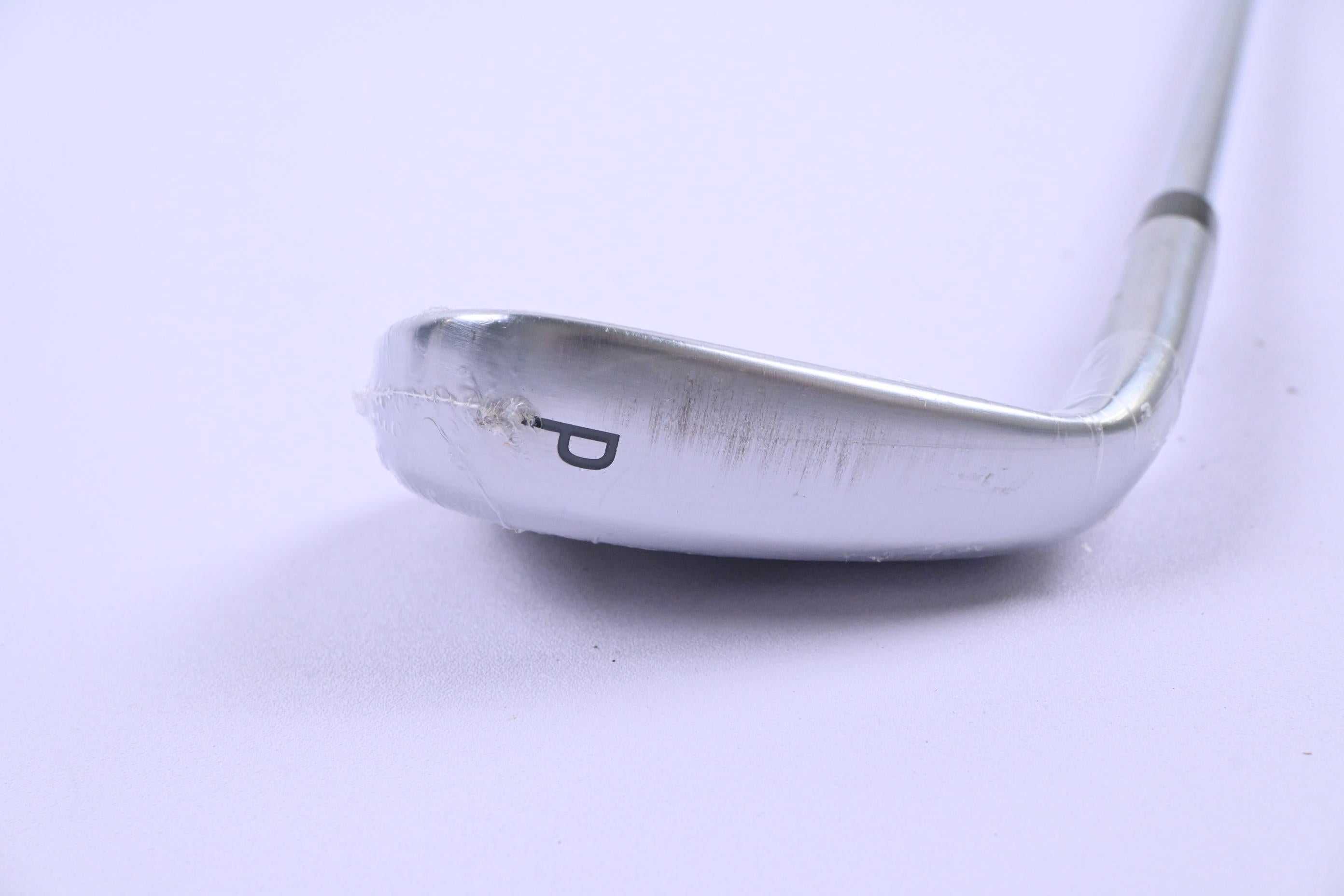 Taylormade Qi Pitching Wedge / 43 Degree / Regular Flex KBS Max MT 85 Shaft