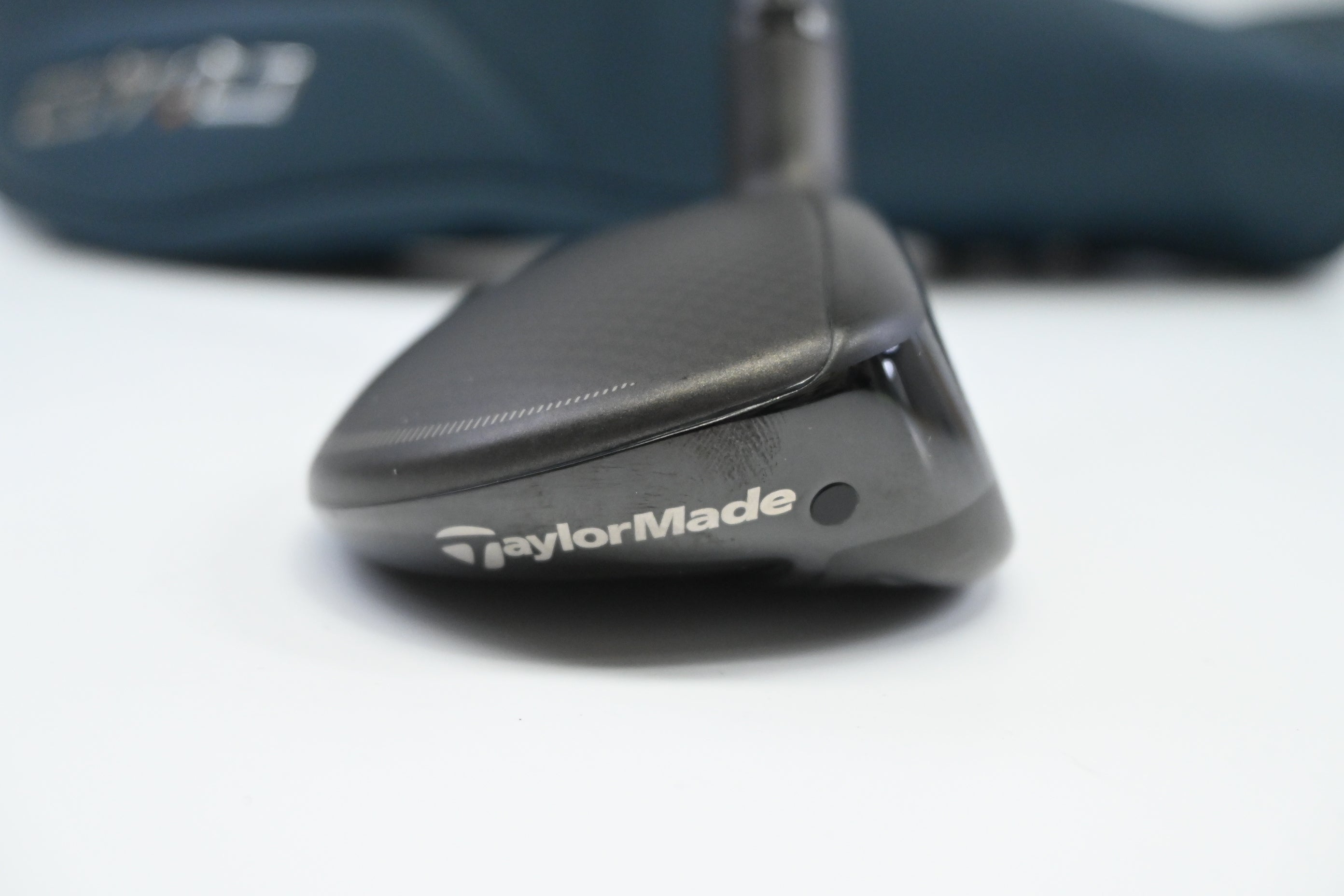 Taylormade Qi4D #4 Hybrid / 22 Degree / Regular Flex KBS Reax 65 Shaft