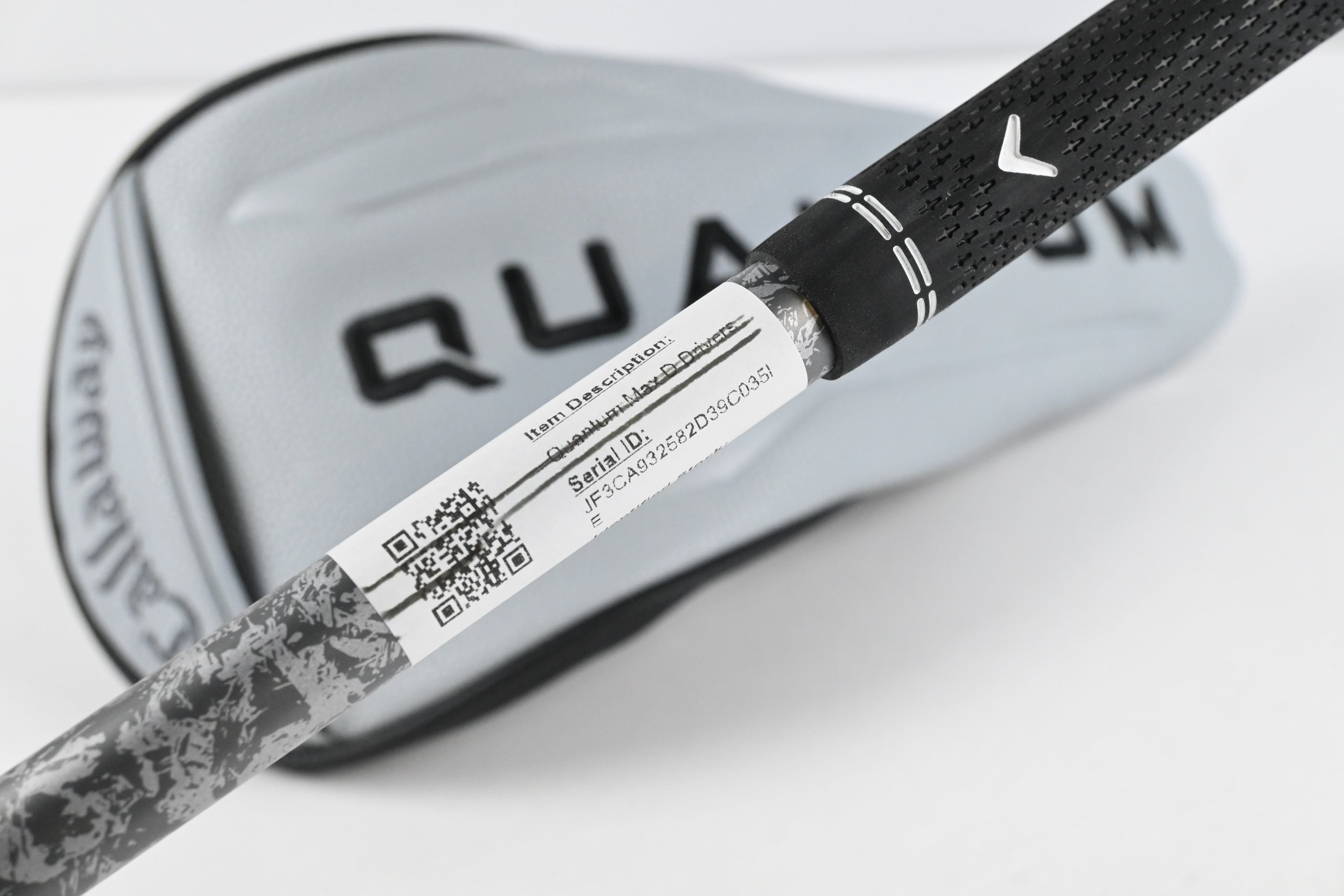 Callaway Quantum Max D Driver / 10.5 Degree / Regular Flex Denali Frost White 50