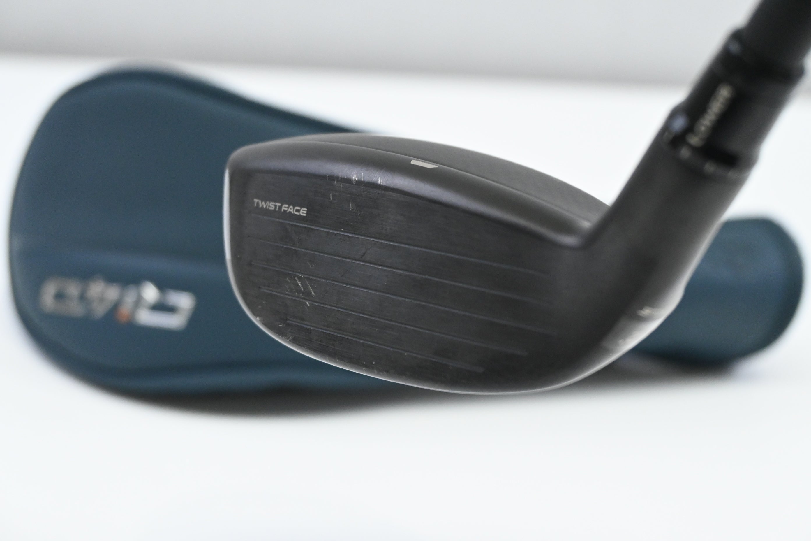 Taylormade Qi4D #4 Hybrid / 22 Degree / Regular Flex KBS Reax 65 Shaft