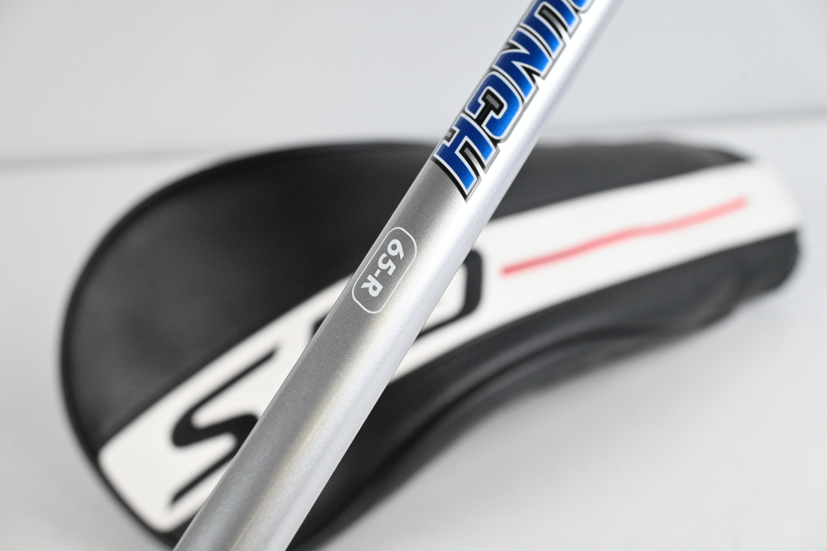 Titleist GTS4 Driver / 9 Degree / Regular Flex Grafalloy ProLaunch 65 Shaft