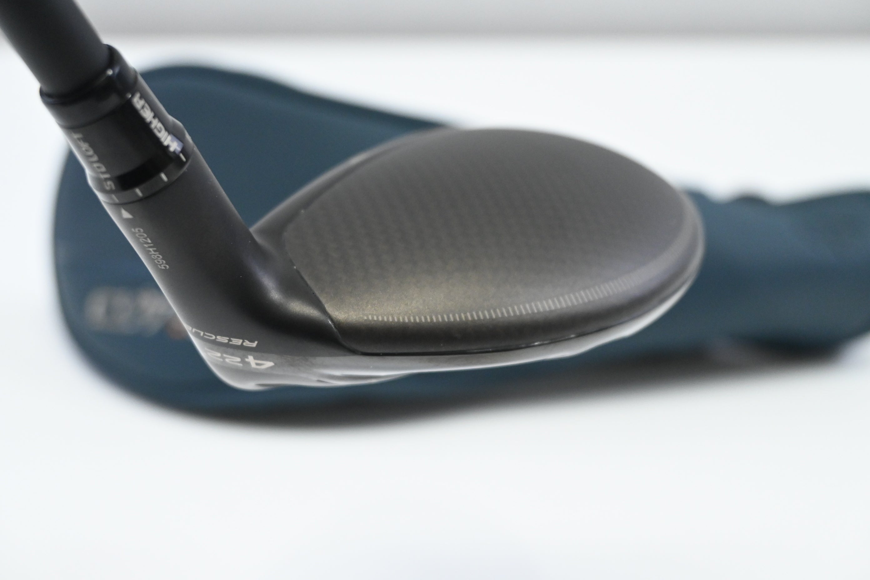 Taylormade Qi4D #4 Hybrid / 22 Degree / Regular Flex KBS Reax 65 Shaft