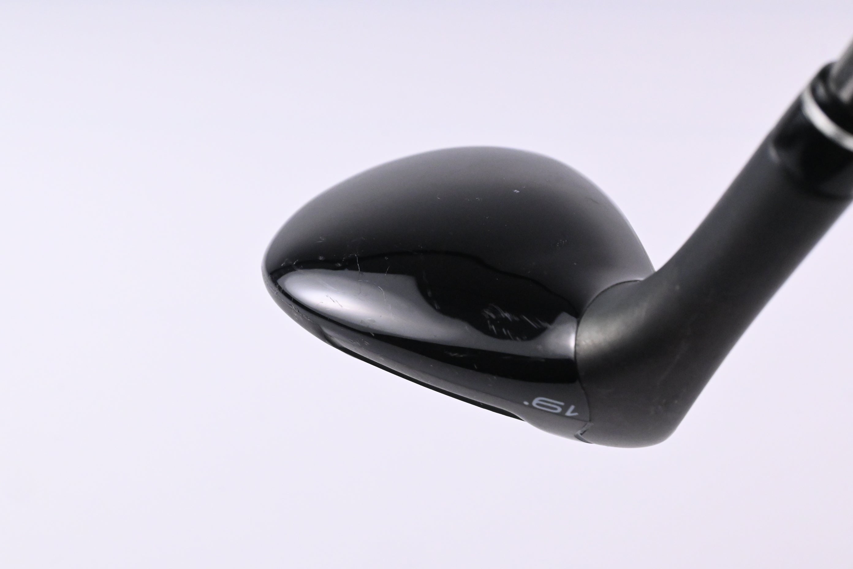 Left Hand Wilson D100 #3 Hybrid / 19 Degree / Regular Flex Elements Chrome 54