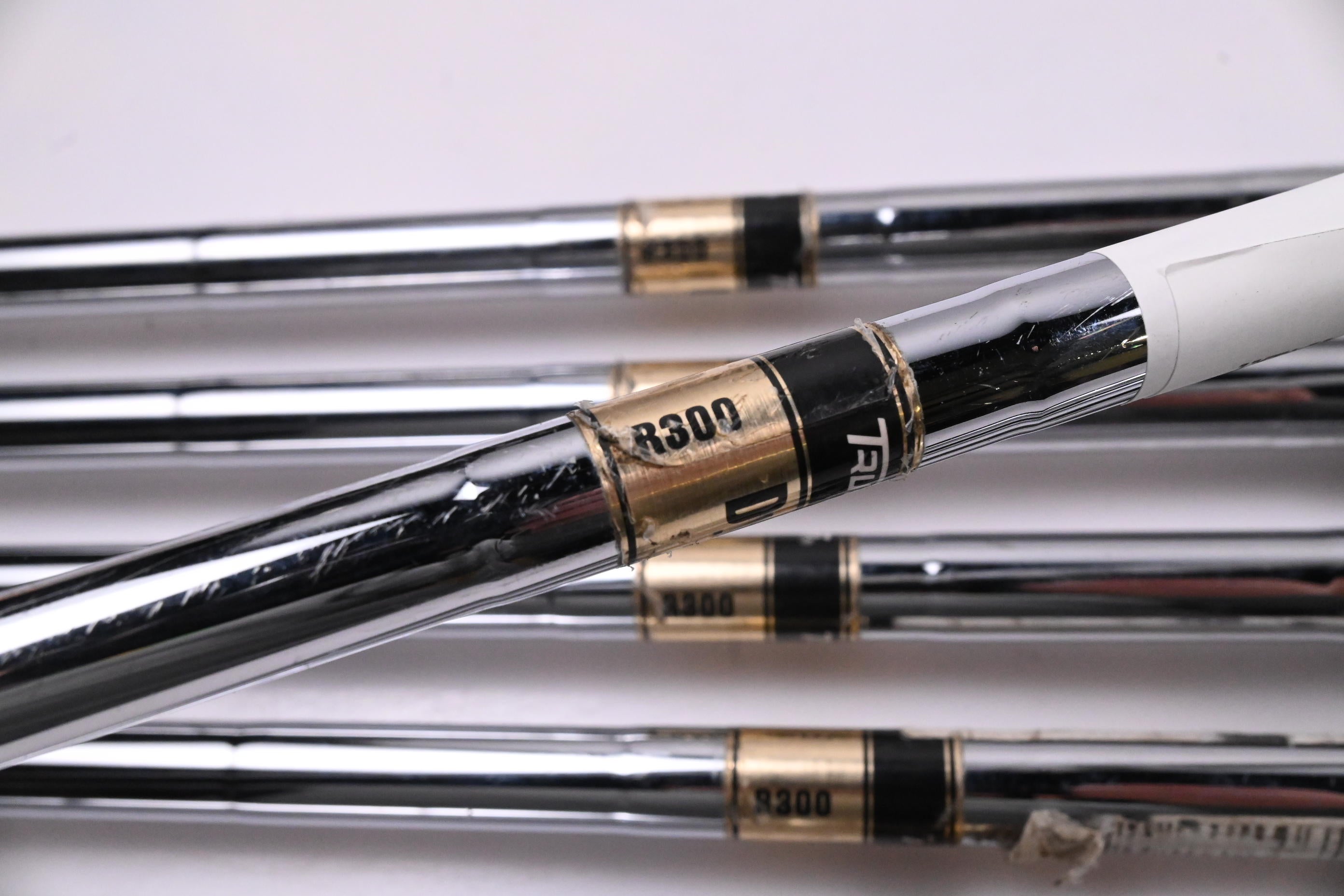 Mizuno MP-60 Irons / 4-PW / Regular Flex Dynamic Gold R300 Shafts