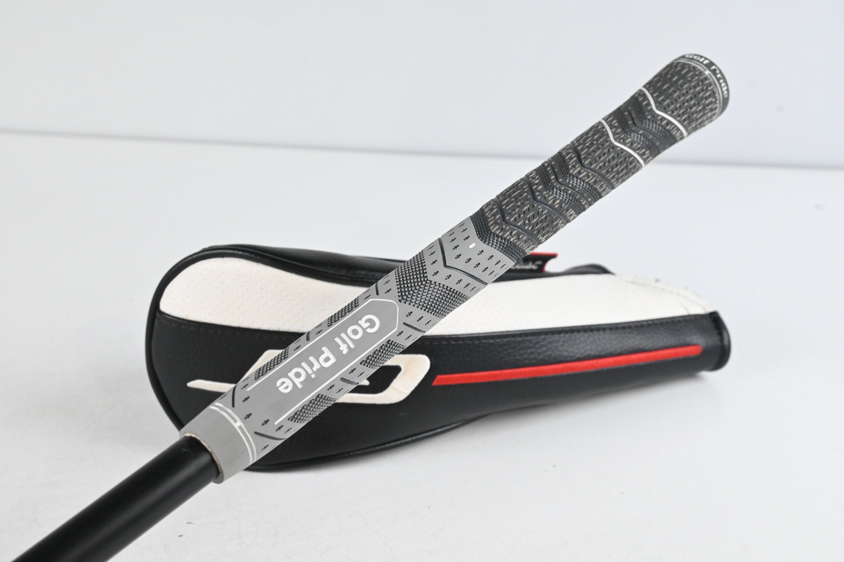 Titleist GT3 #3 Hybrid / 19 Degree / Stiff Flex Hzrdus Gen5 Black 80 Shaft