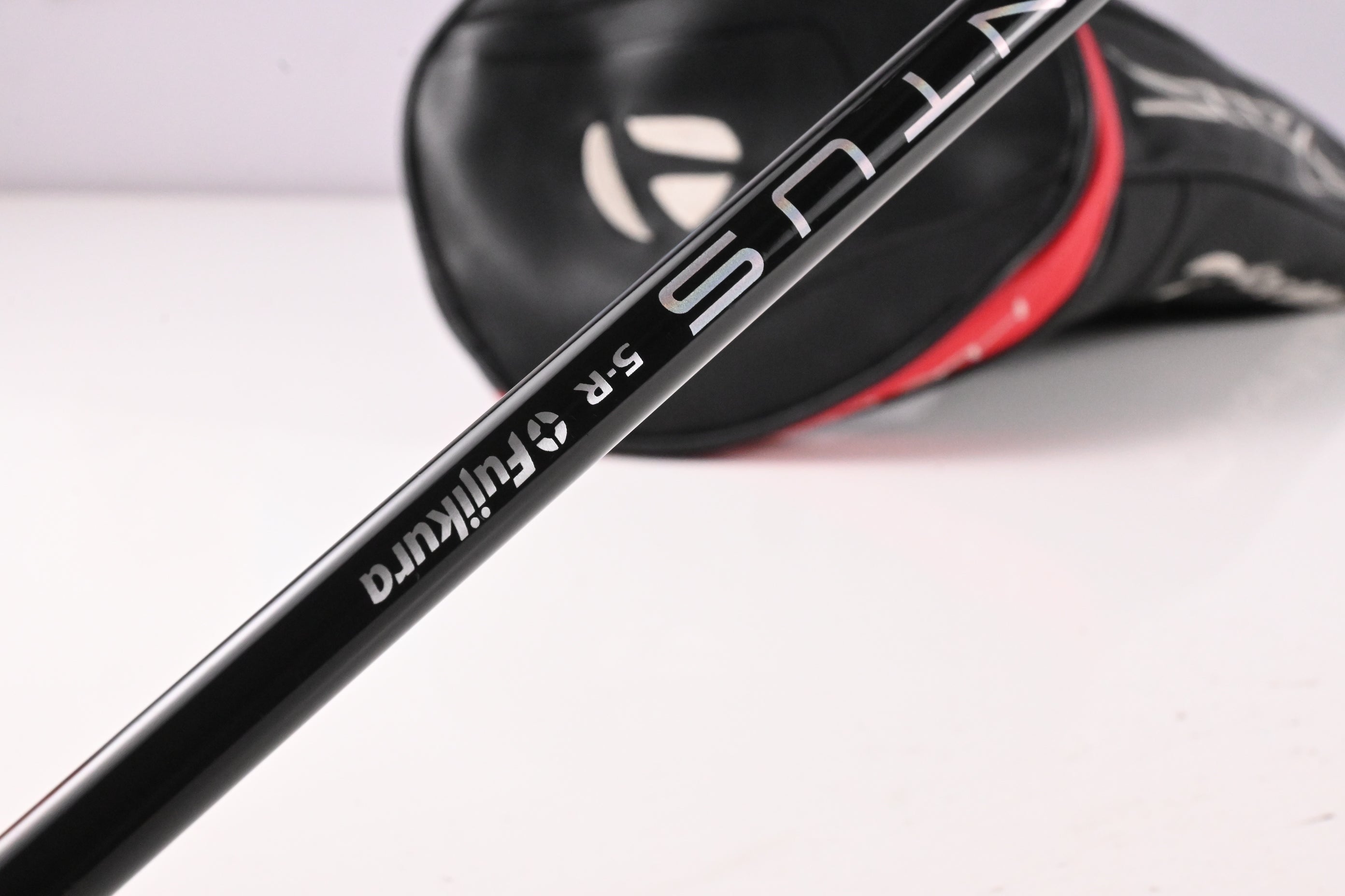 Taylormade Stealth HD Driver / 9 Degree / Regular Flex Ventus Red 5 Shaft