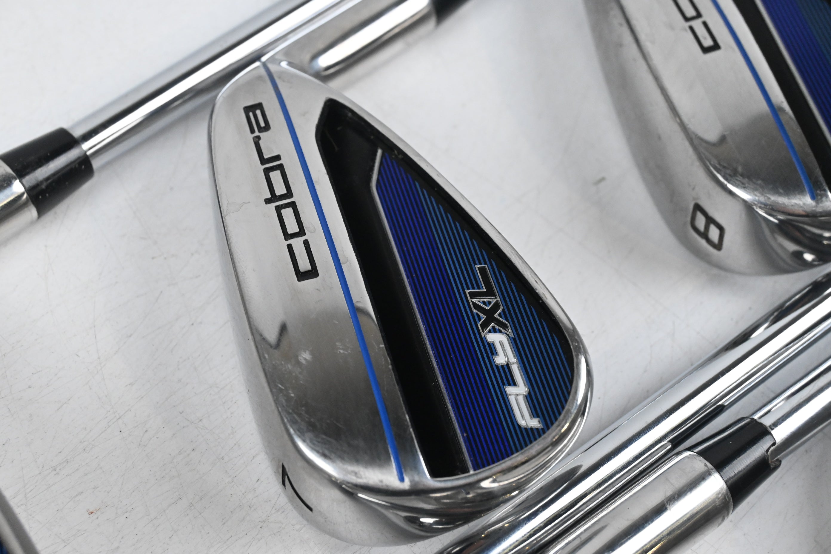 Cobra Fly XL Irons / 6-PW+SW / Regular Flex Cobra XL Shafts