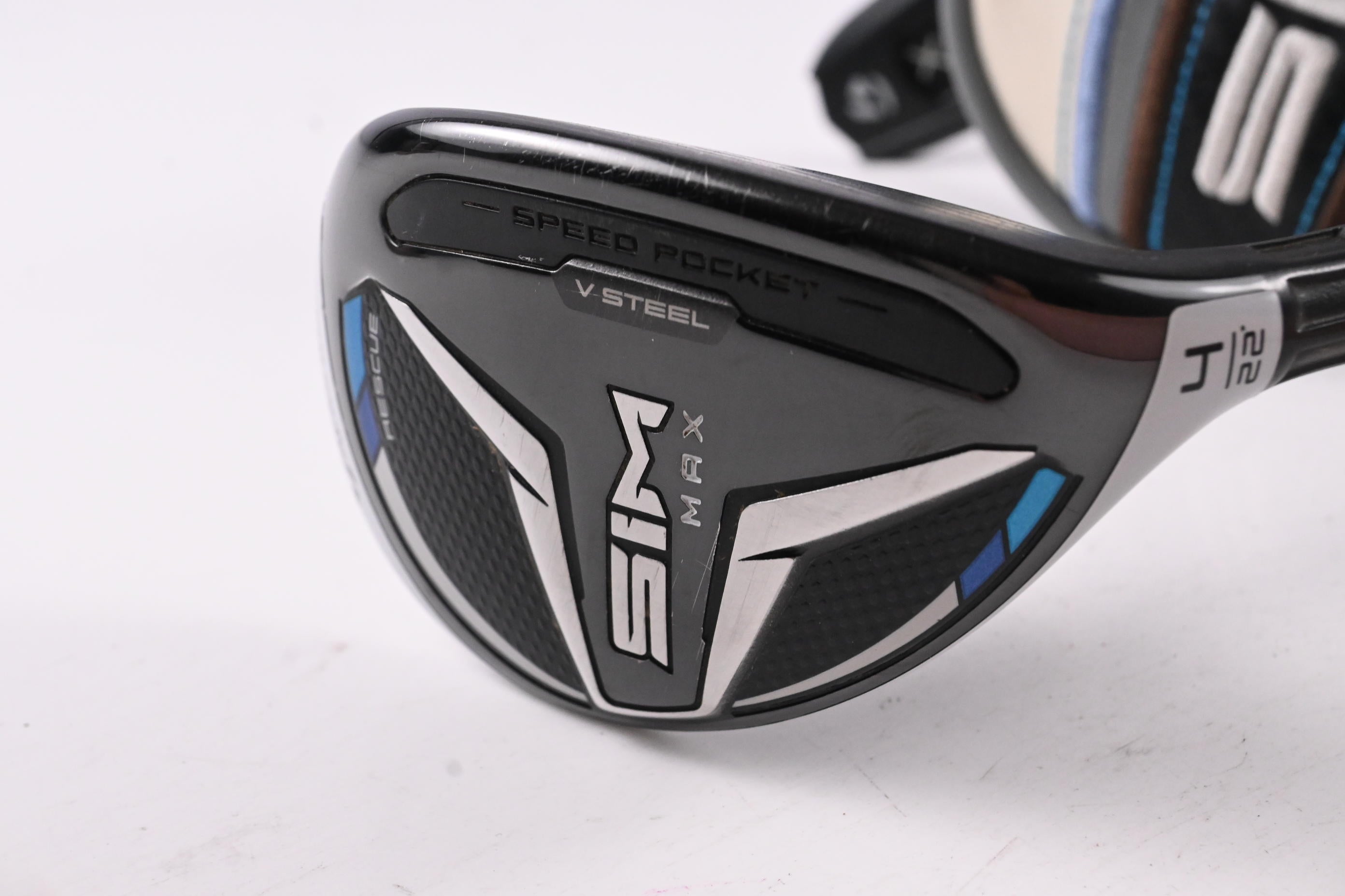 Taylormade SIM Max #4 Hybrid / 22 Degree / Stiff Flex Fujikura Ventus Blue 7