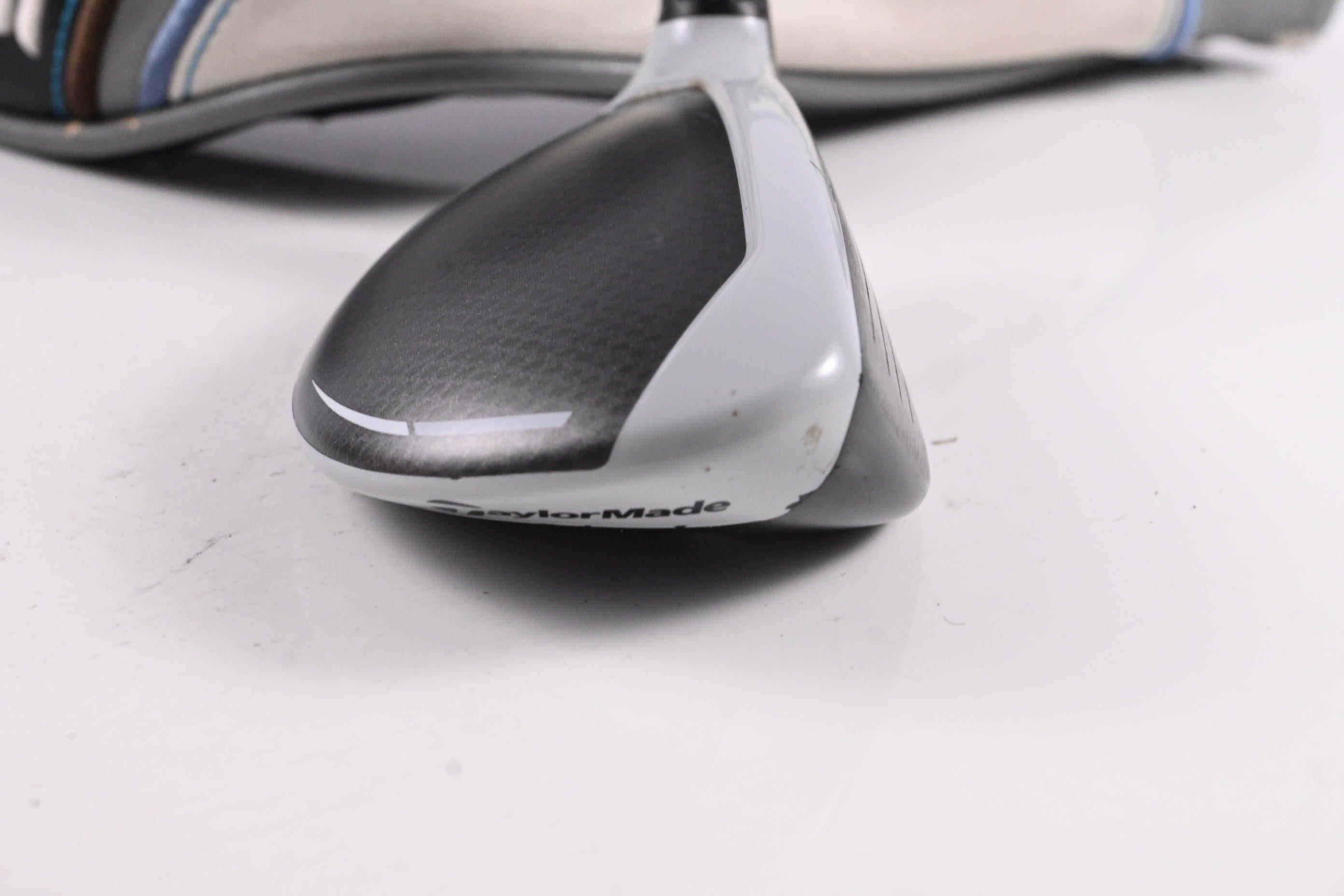 Taylormade SIM Max #4 Hybrid / 22 Degree / Stiff Flex Fujikura Ventus Blue 7