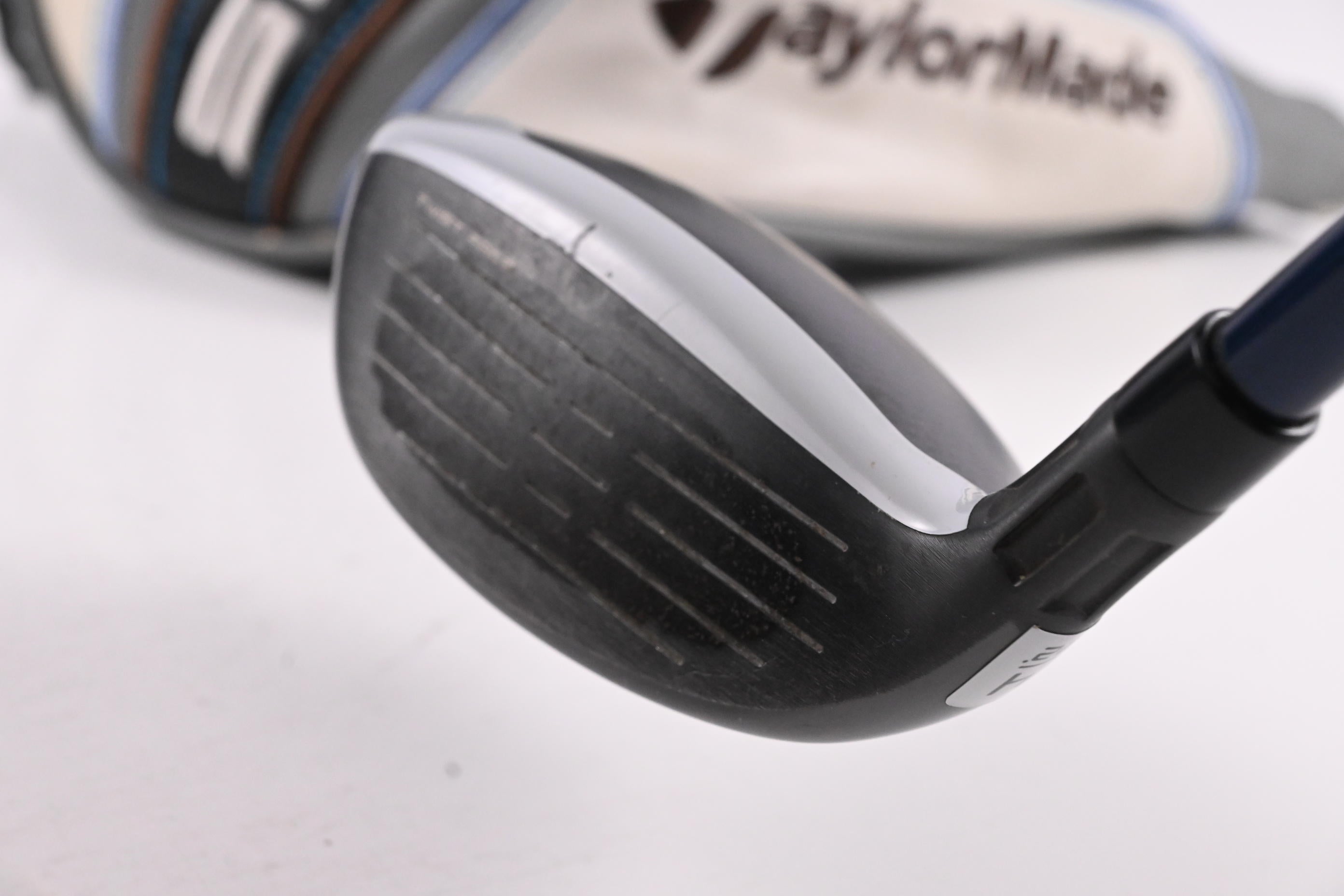 Taylormade SIM Max #4 Hybrid / 22 Degree / Stiff Flex Fujikura Ventus Blue 7