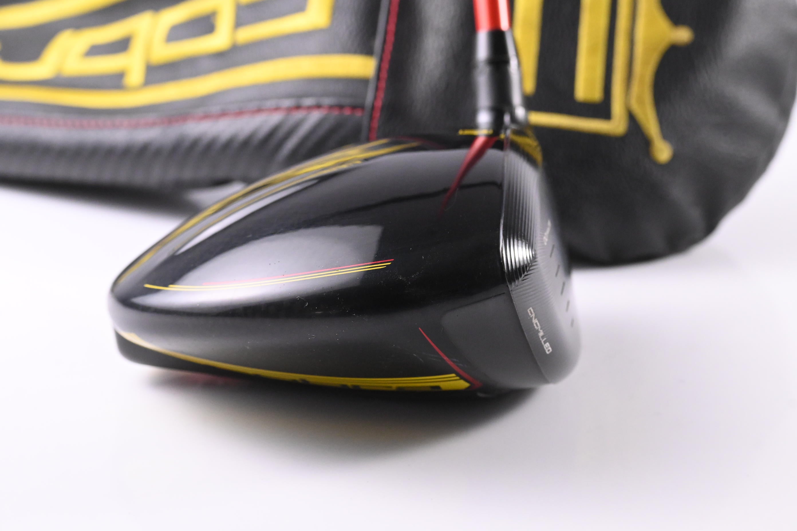 Cobra King Speedzone Driver / 9 Degree / Stiff Flex Graphite Design Tour AD DJ-6