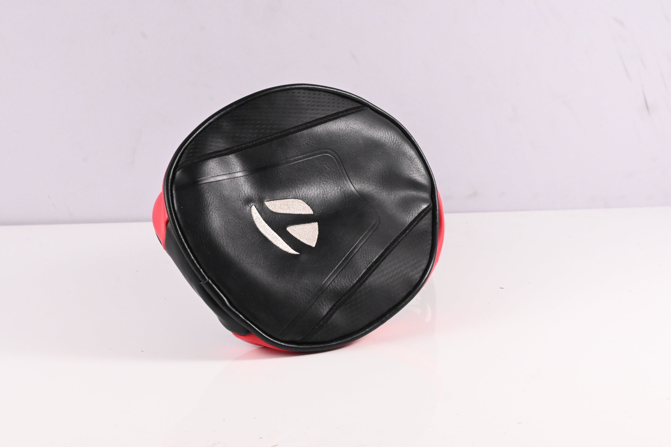 Taylormade Stealth HD Driver / 9 Degree / Regular Flex Ventus Red 5 Shaft