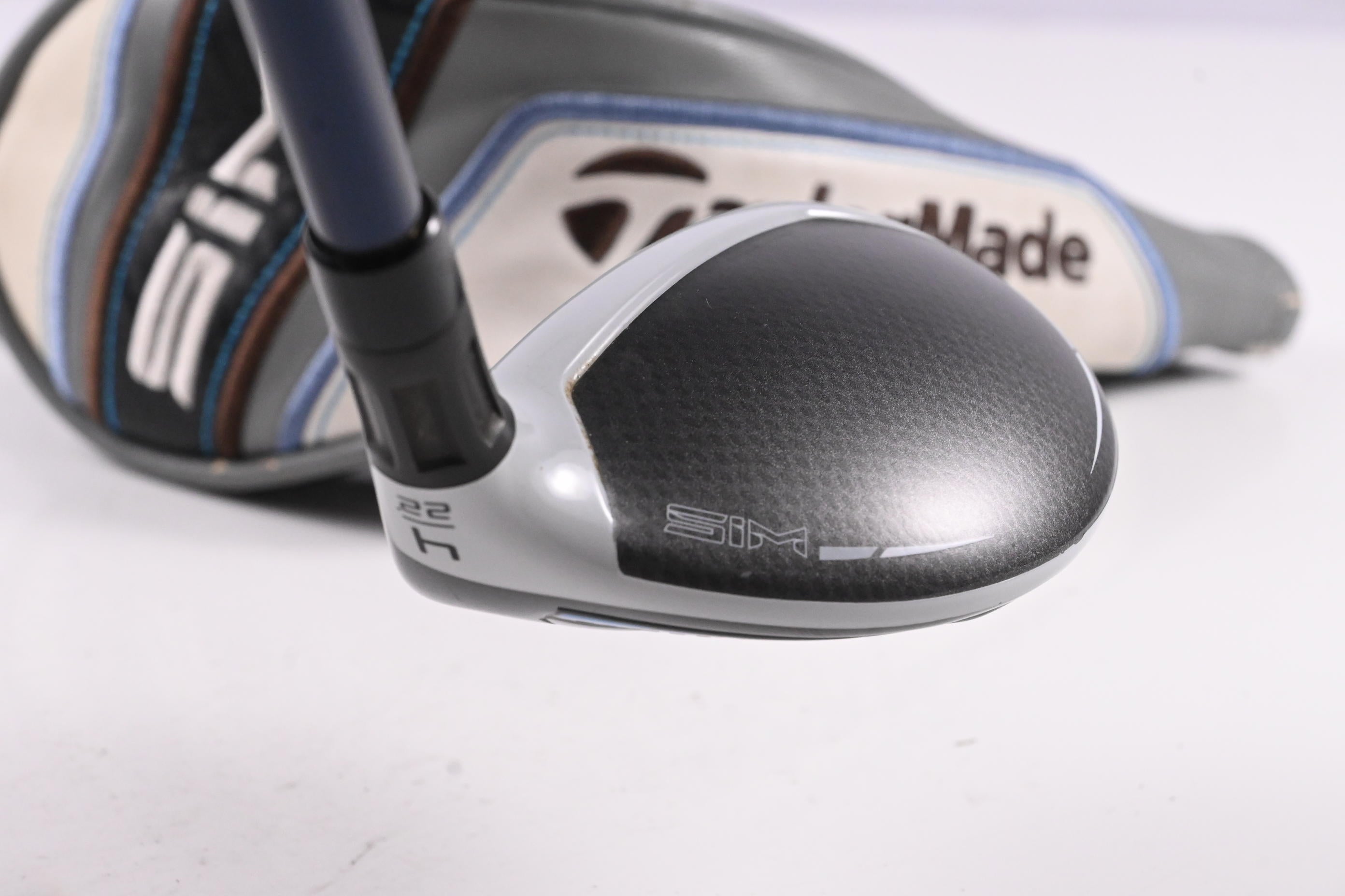 Taylormade SIM Max #4 Hybrid / 22 Degree / Stiff Flex Fujikura Ventus Blue 7