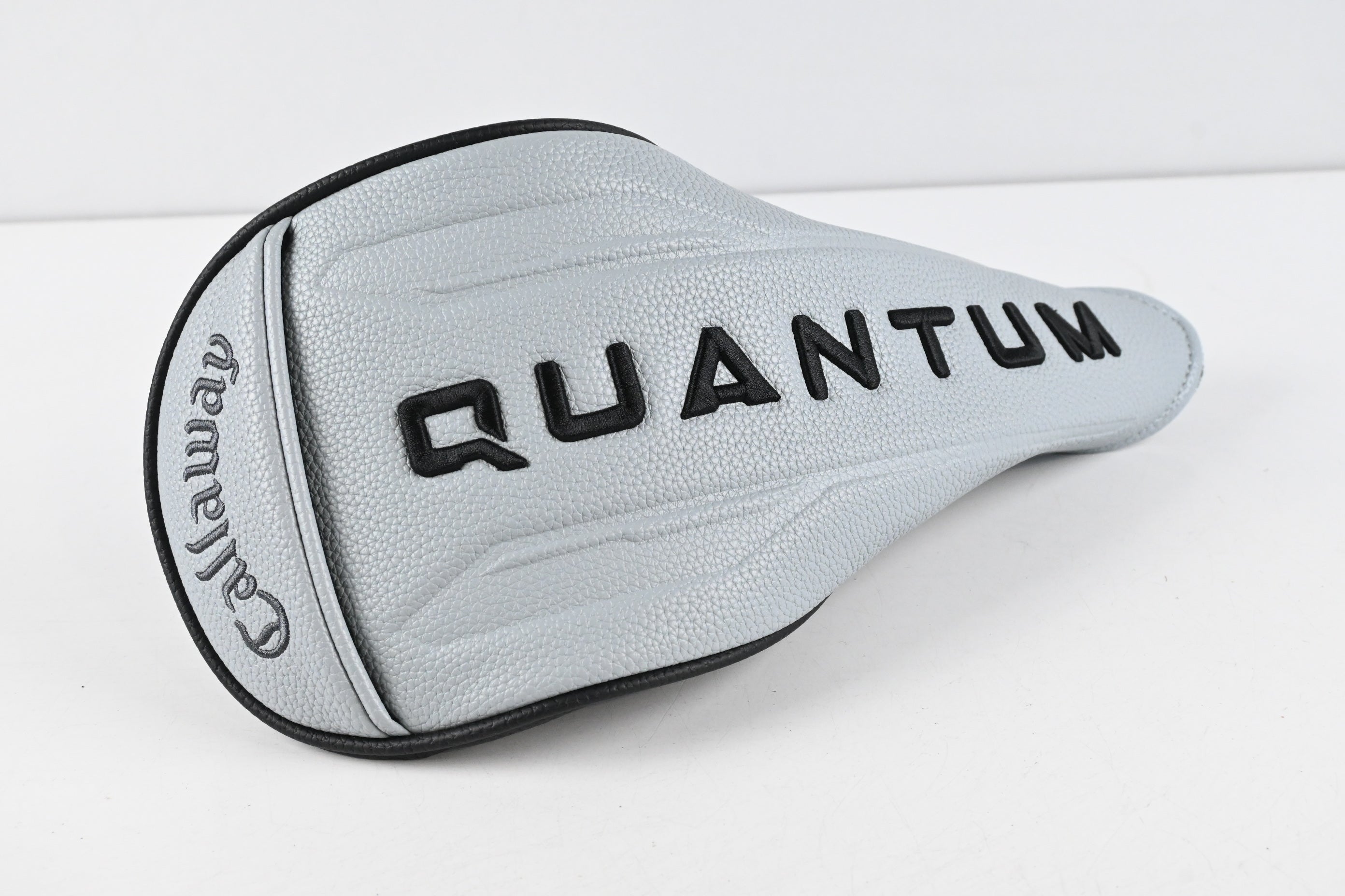 Callaway Quantum Max Driver / 10.5 Degree / Regular Flex Vanquish 5 Shaft