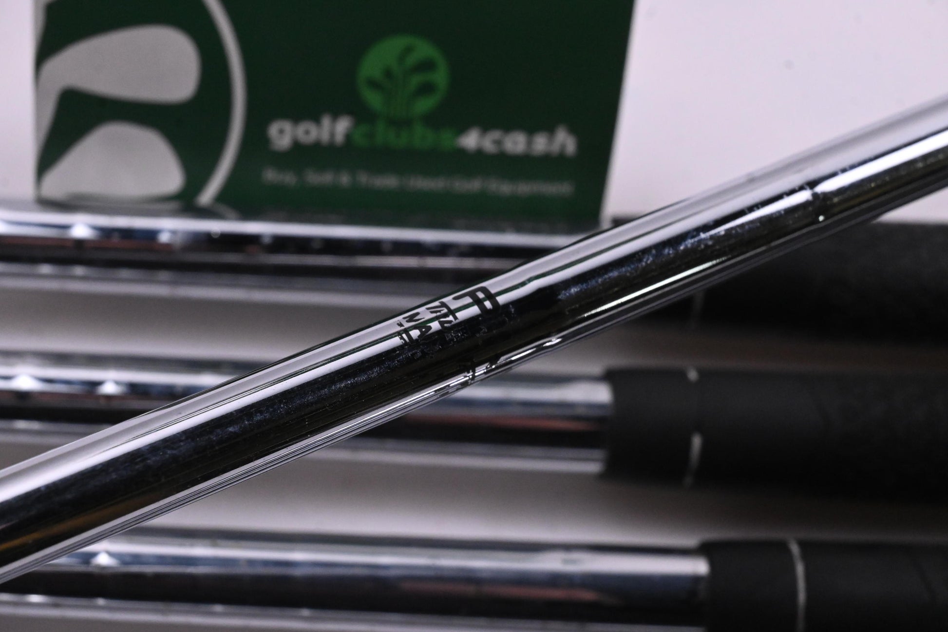 Ping i5 Irons / 4-PW / Green Dot / Stiff Flex Ping AWT Shafts