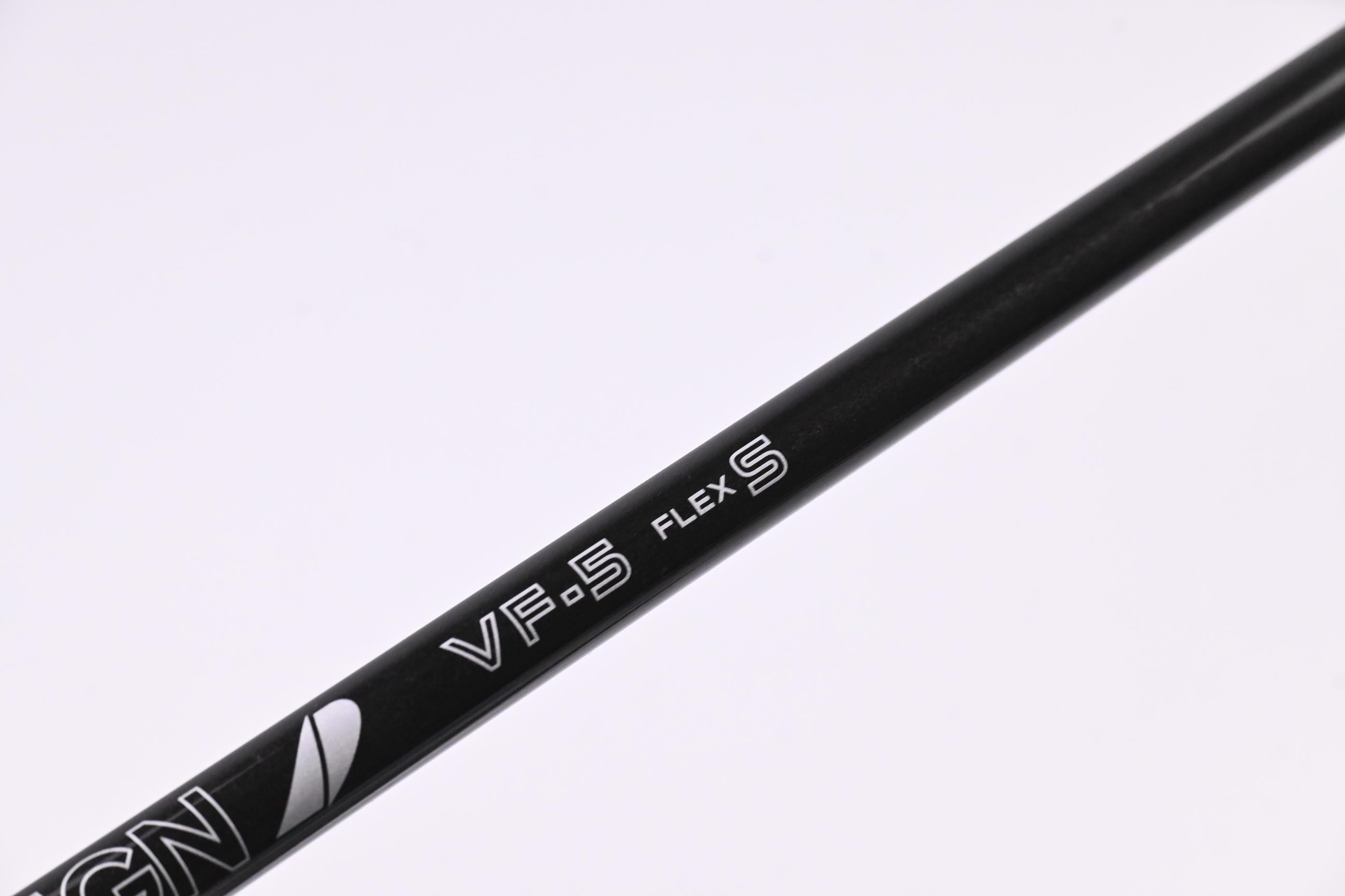 Graphite Design Tour AD VF-5 Driver Shaft / Stiff Flex / Titleist