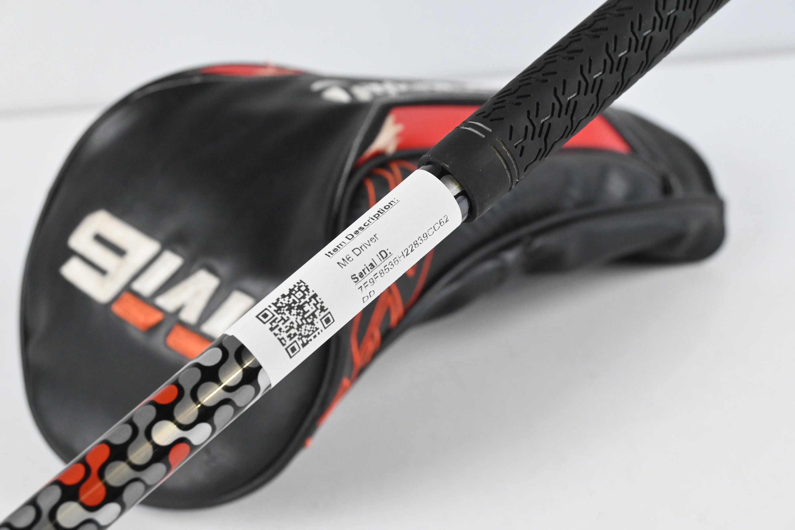 Taylormade M6 Driver / 10.5 Degree / Regular Flex Fujikura Atmos Red 5 Shaft