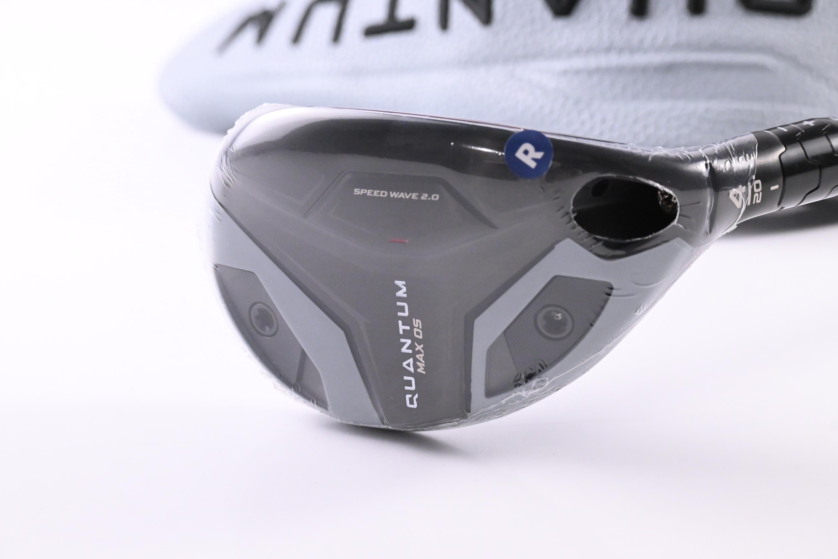 Callaway Quantum Max OS #4 Hybrid / 23 Degree / Regular Flex Denali Frost Silver