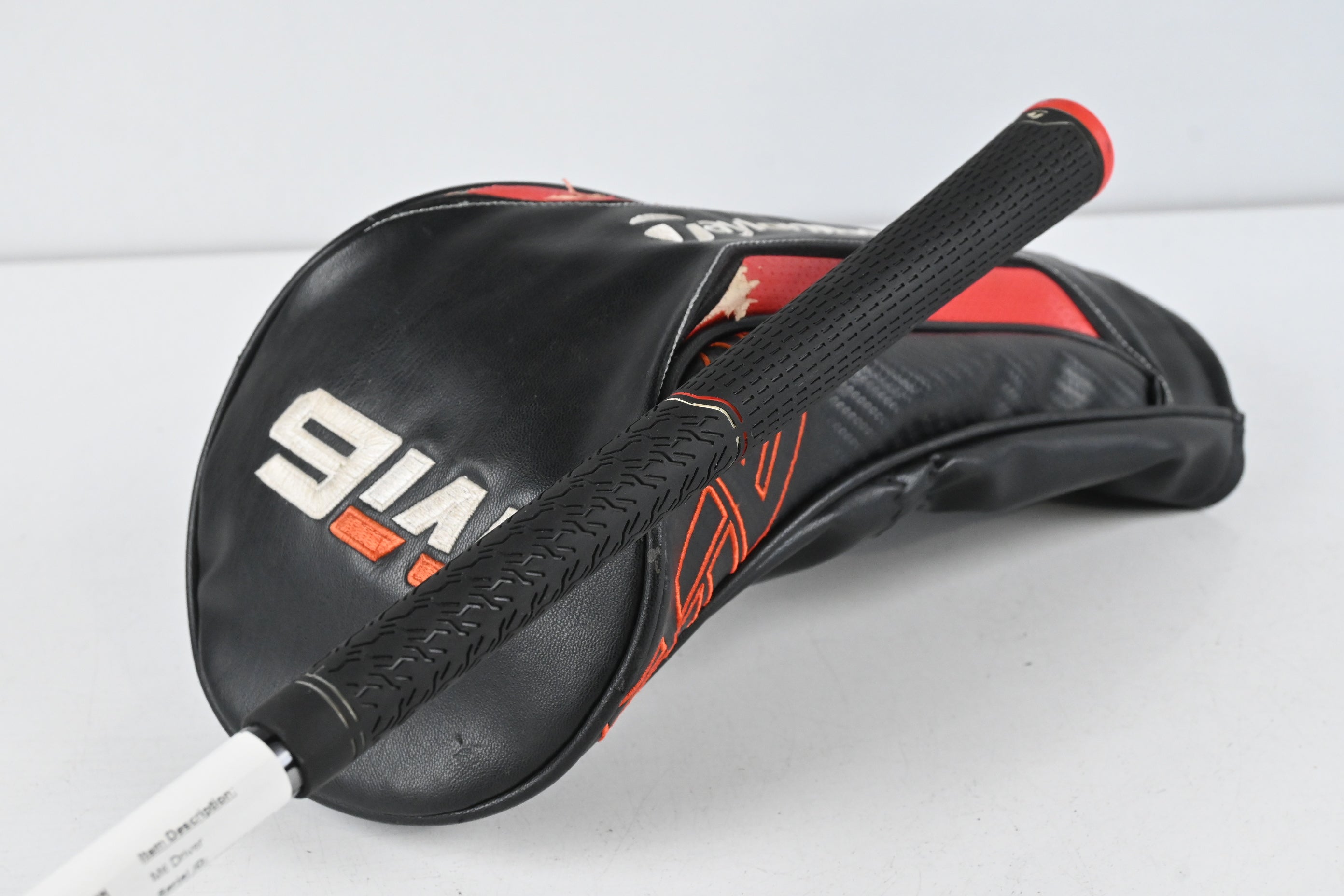 Taylormade M6 Driver / 10.5 Degree / Regular Flex Fujikura Atmos Red 5 Shaft