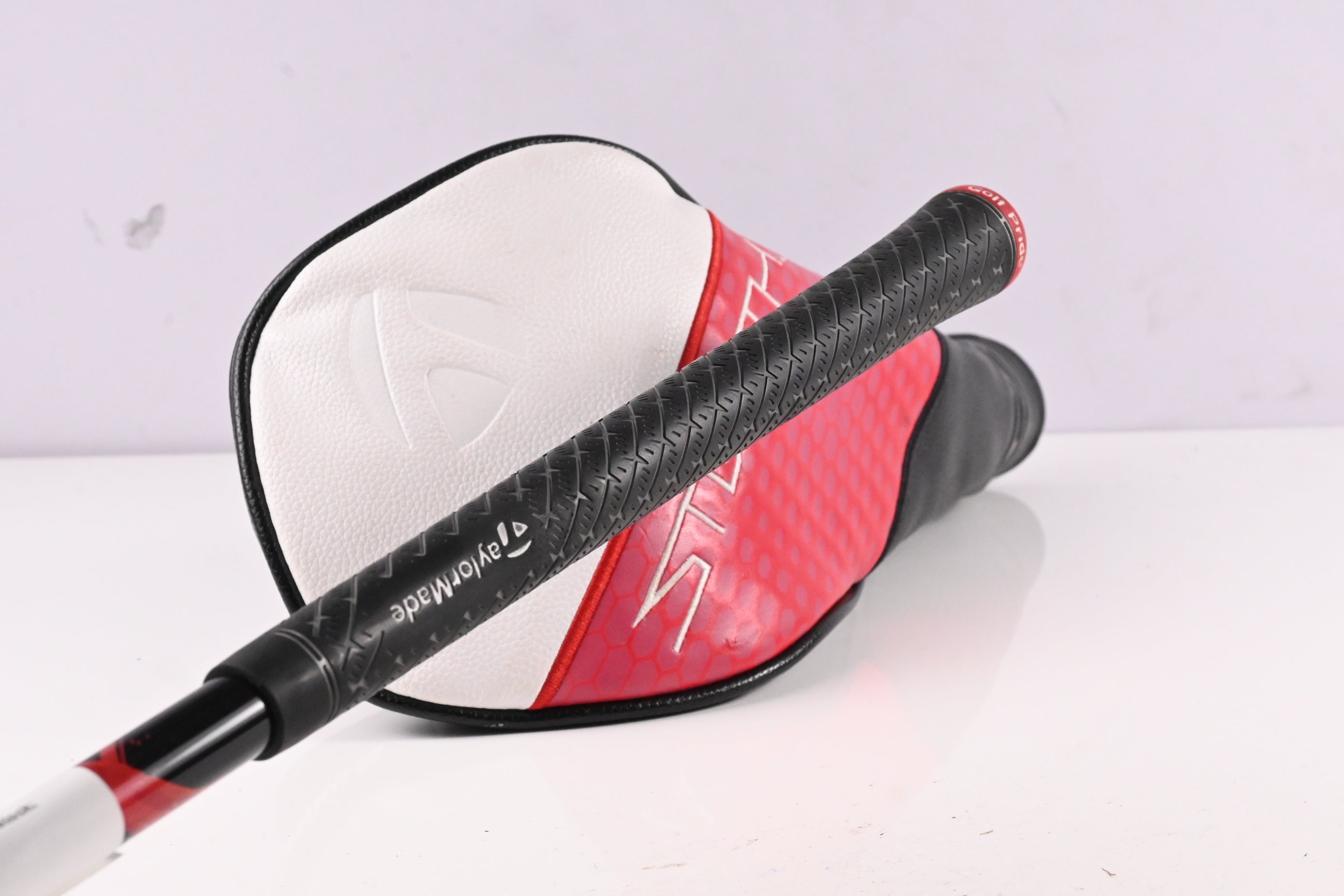 Taylormade Stealth 2 Plus Driver / 9 Degree / Stiff Flex Kai`li Red 60 Shaft
