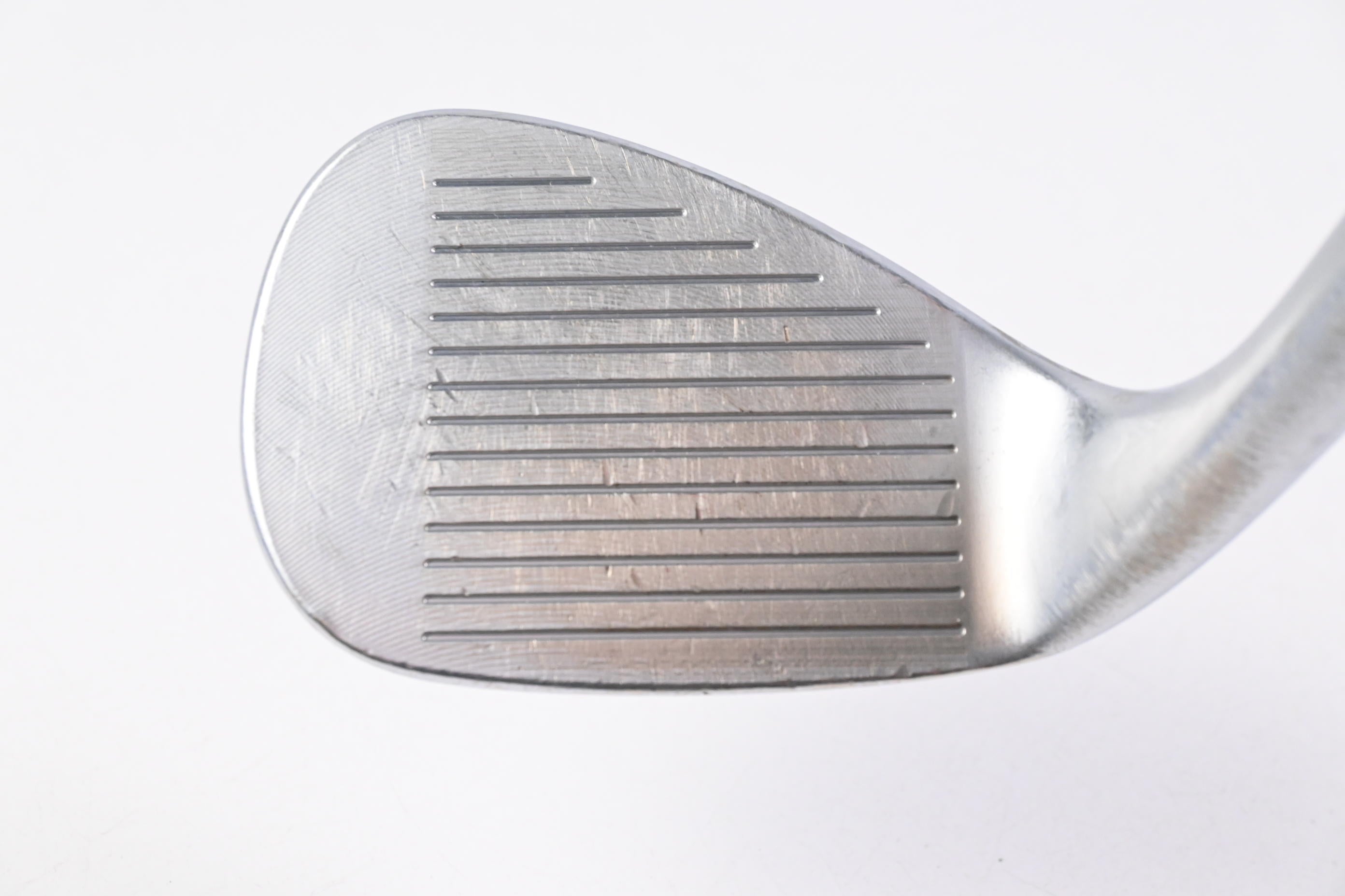 Cleveland 588 RTX Sand Wedge / 54 Degree / Wedge Flex Dynamic Gold Shaft