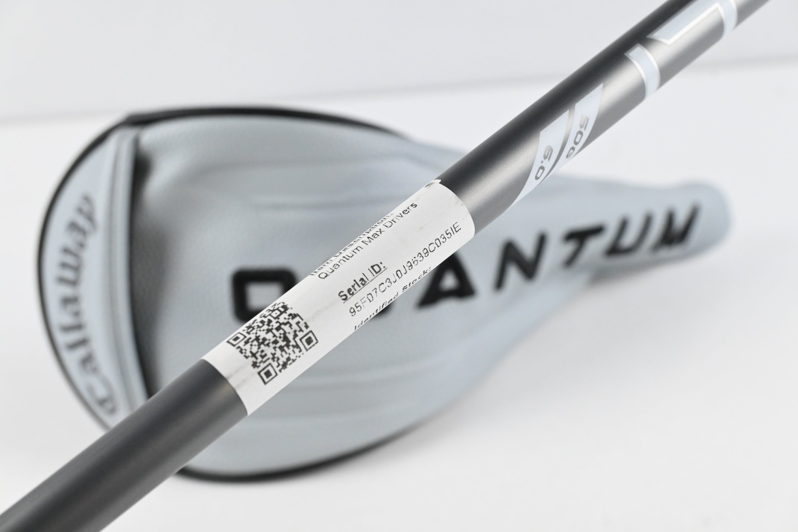 Callaway Quantum Max Driver / 10.5 Degree / Stiff Flex Denali Frost White 50