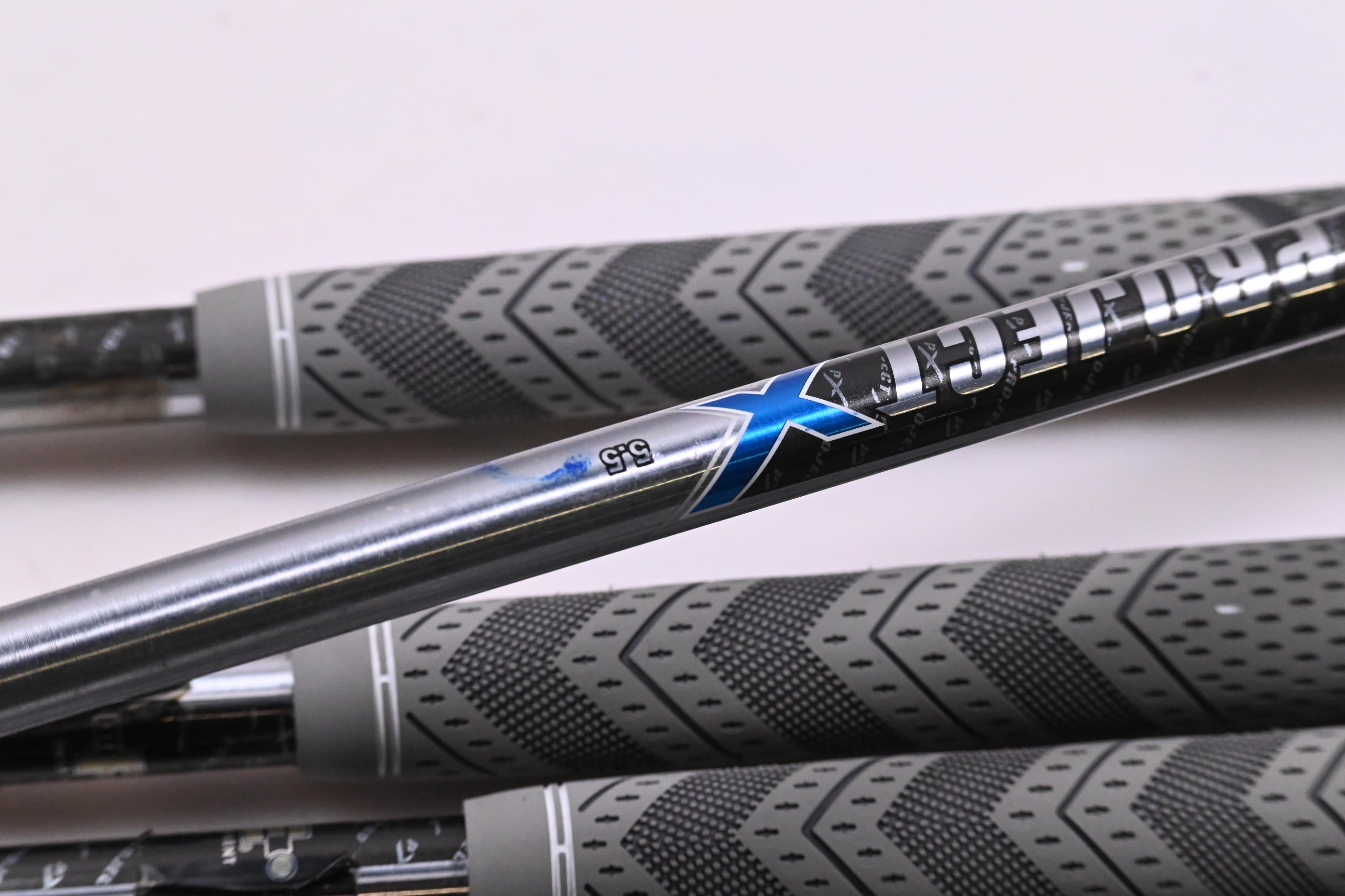 Callaway Apex Pro 19 Irons / 4-PW+AW / Regular Plus Flex Project X PXi Shafts