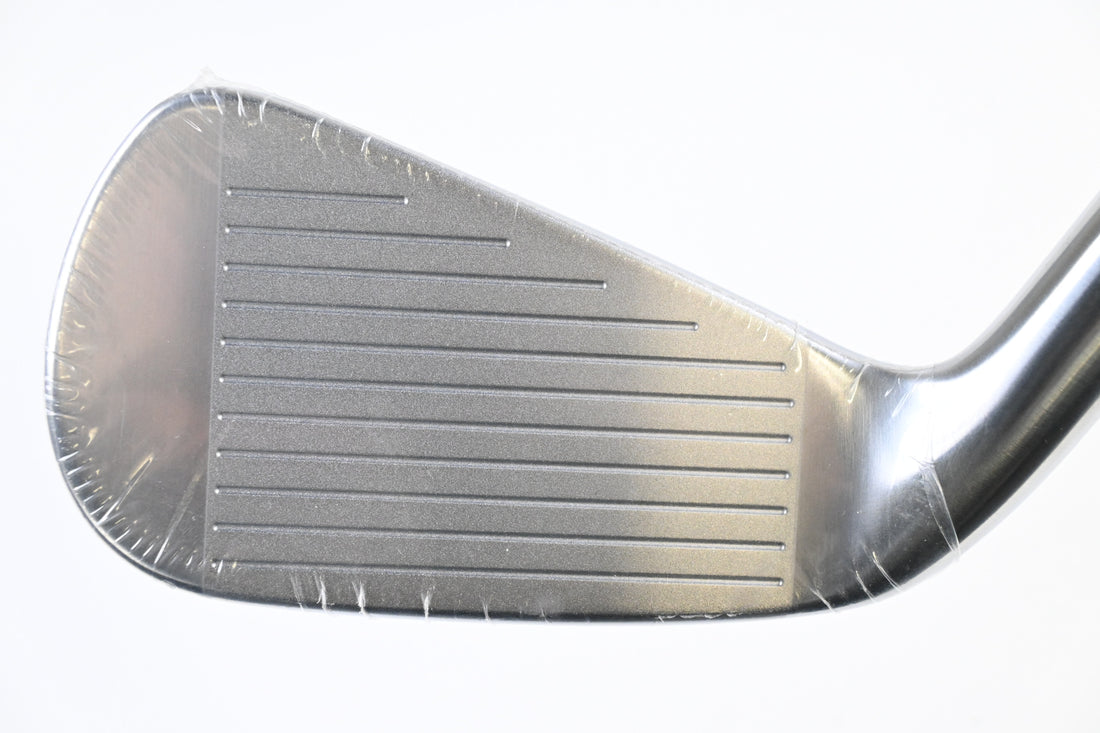 Titleist T250.U Utility #2 Iron / 18 Degree / Stiff Flex HZRDUS Black 80 Shaft
